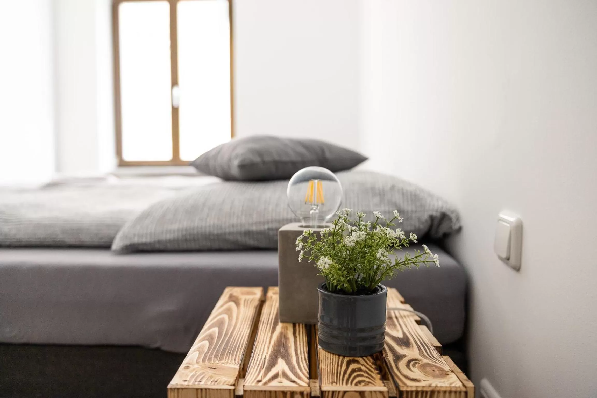 Bed in Apartments am Neuen Theater - Altstadt - Zentral - Küche - Wifi - Powered by Ko-Living