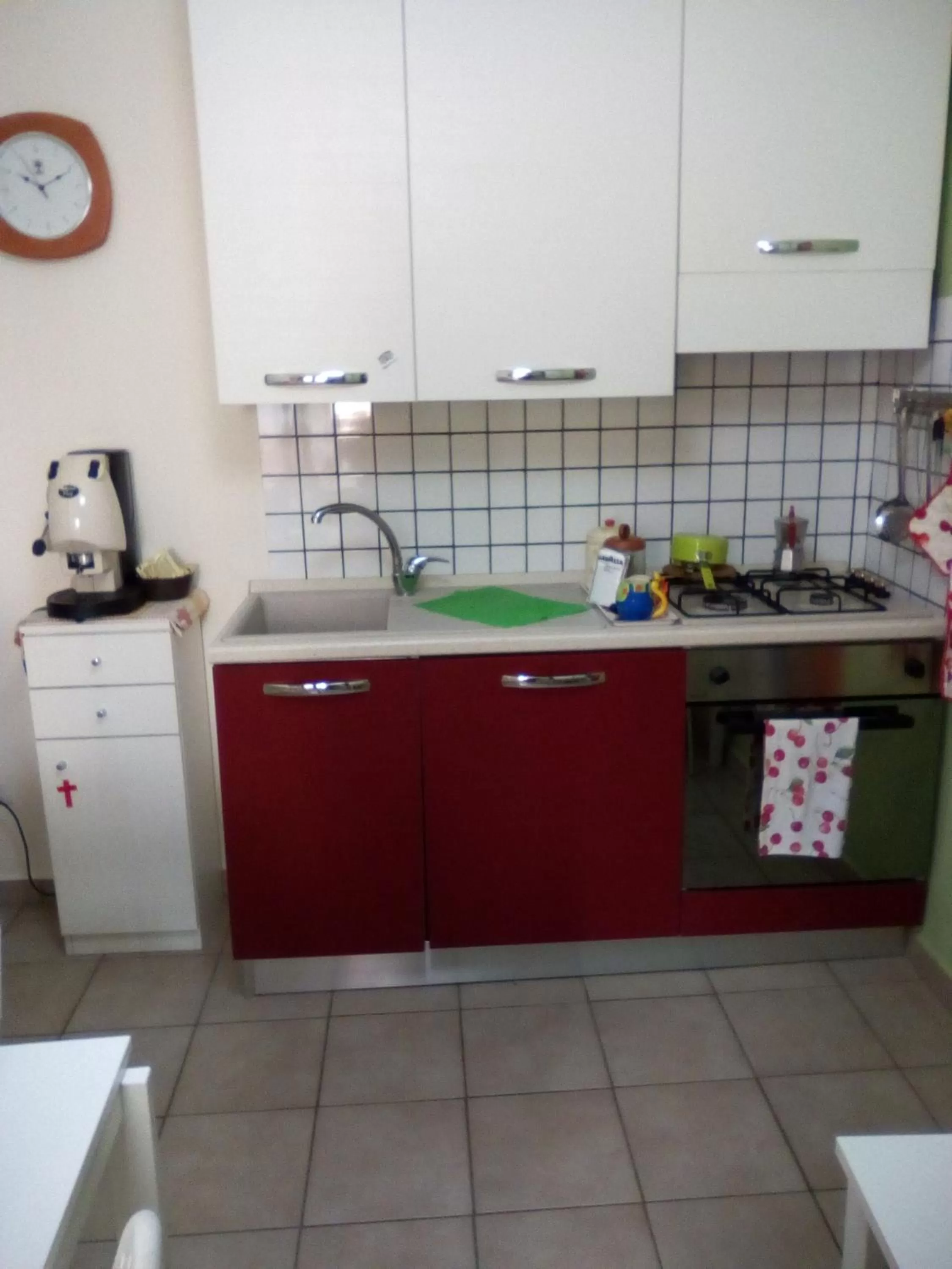 Communal kitchen in Bed And Breakfast Priscilla