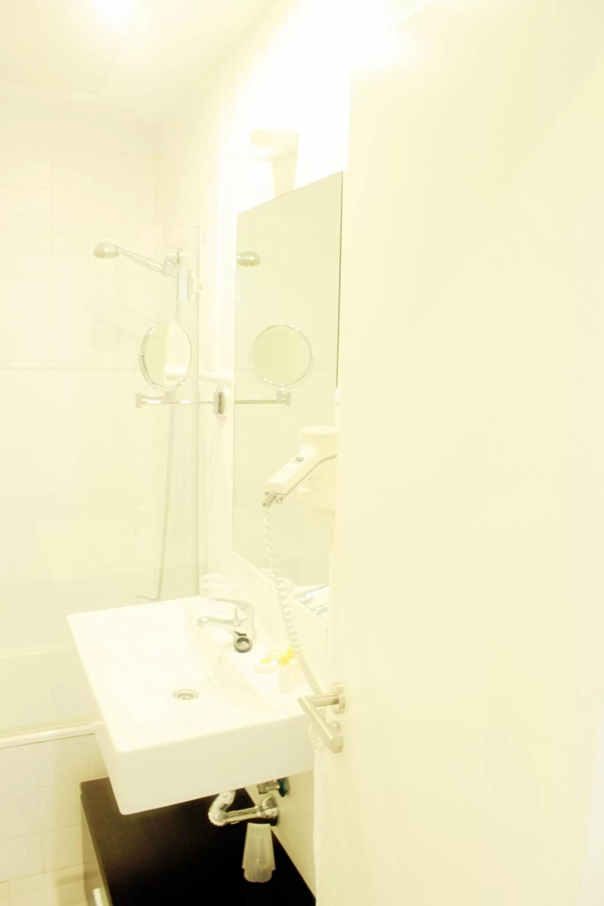 Bathroom in Casa Urbana Suites