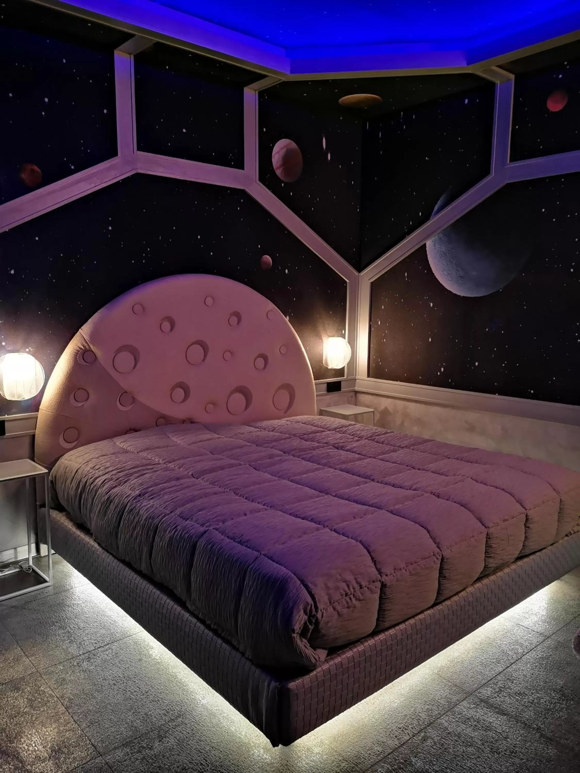 Bed in Suite Dreams Montecatini