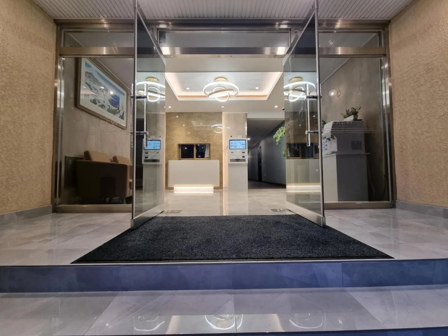 Lobby or reception in Trevi Hotel