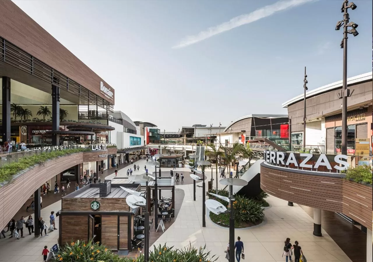 Restaurant/places to eat in Ibis Valencia Bonaire Aeropuerto