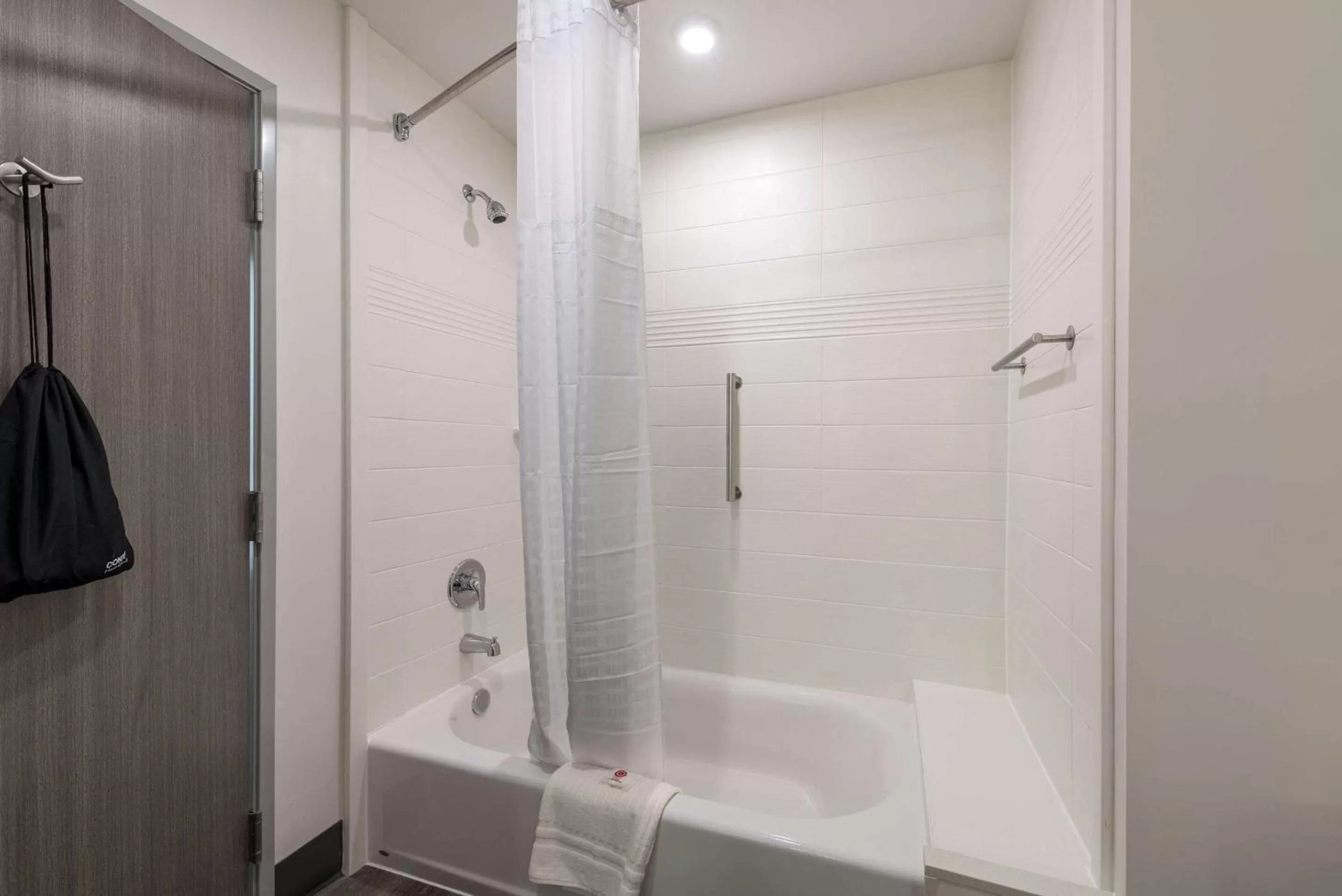 Bathroom in Comfort Suites Colorado Springs East - Medical Center Area