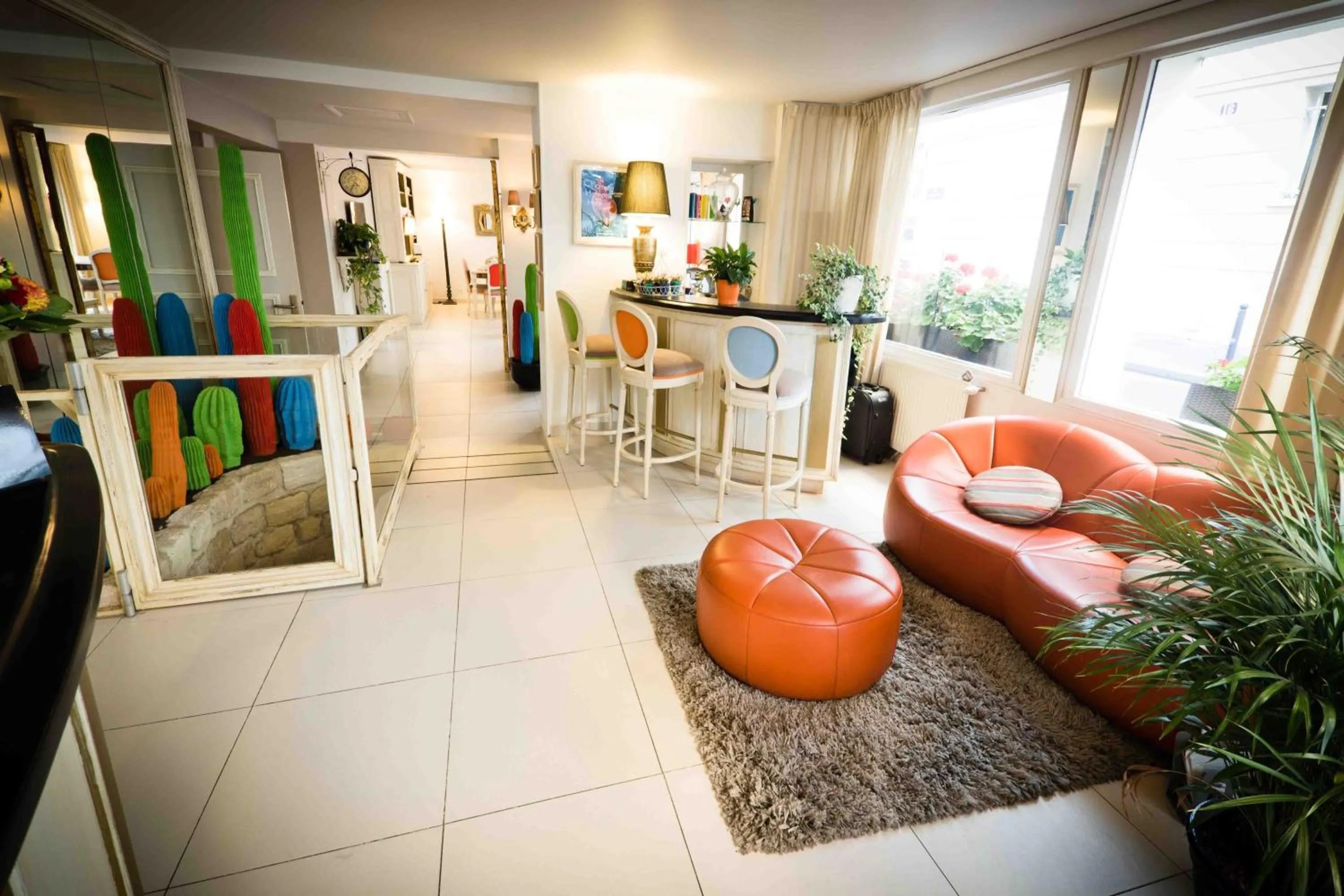 Lounge or bar in Champerret Heliopolis