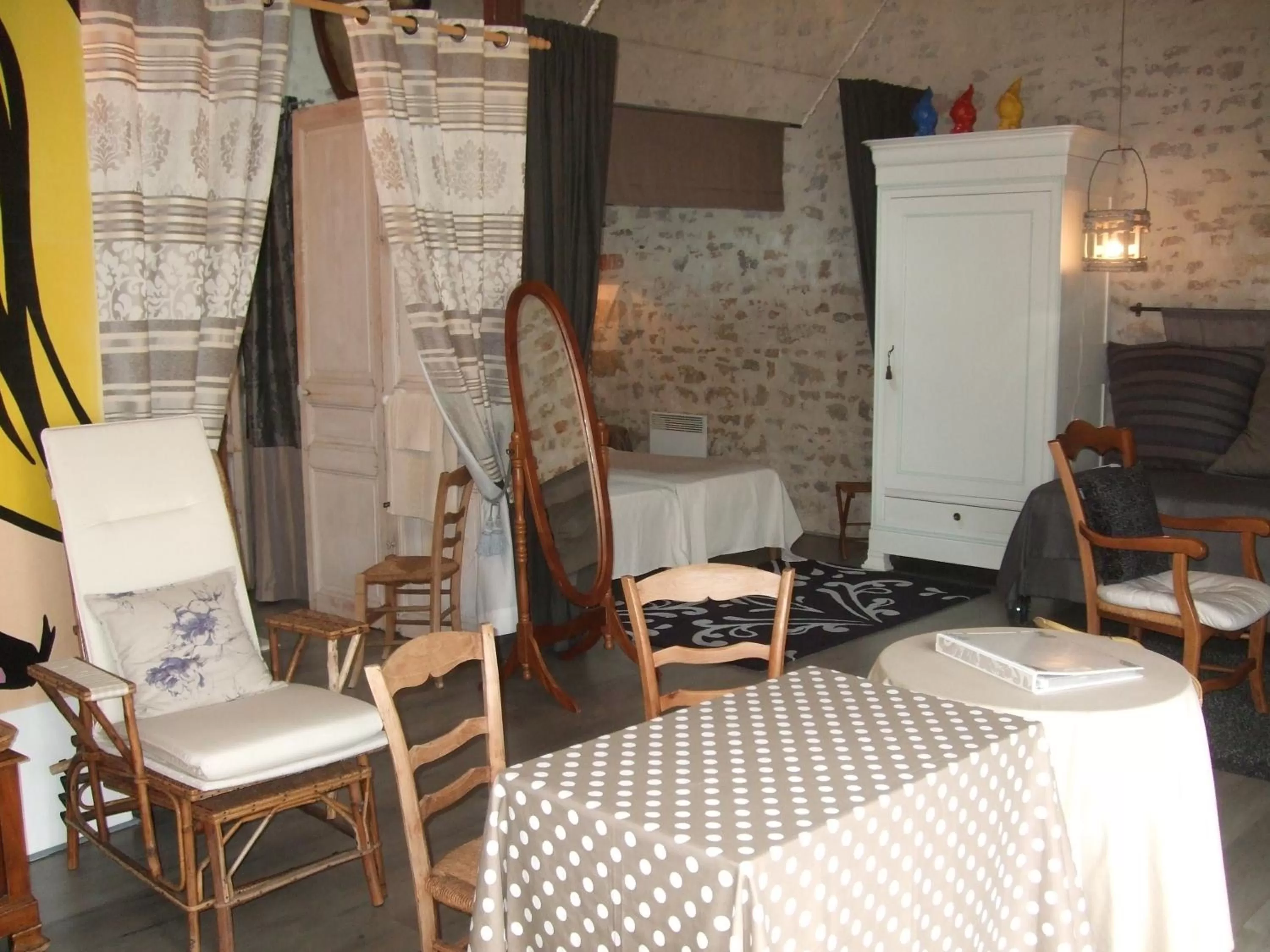Photo of the whole room, Bed in La Maison Salée