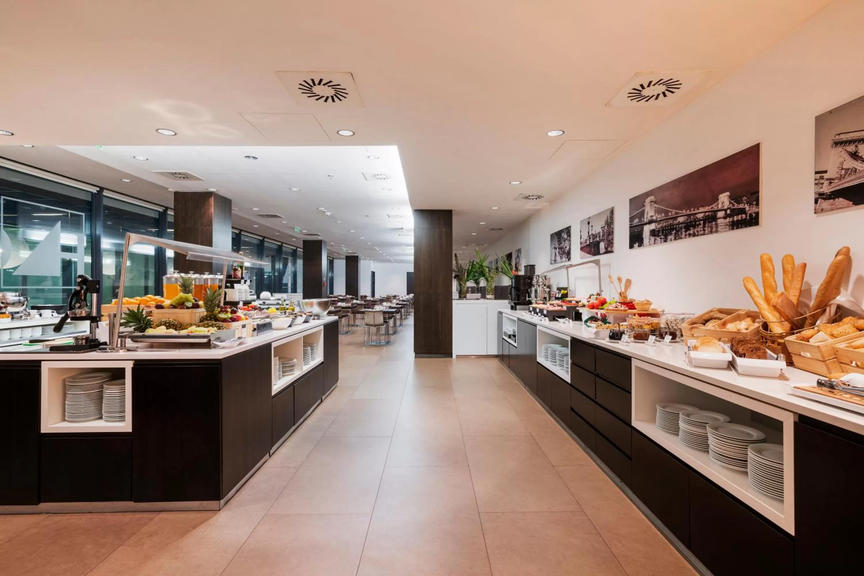 Restaurant/places to eat in Exe Budapest Center