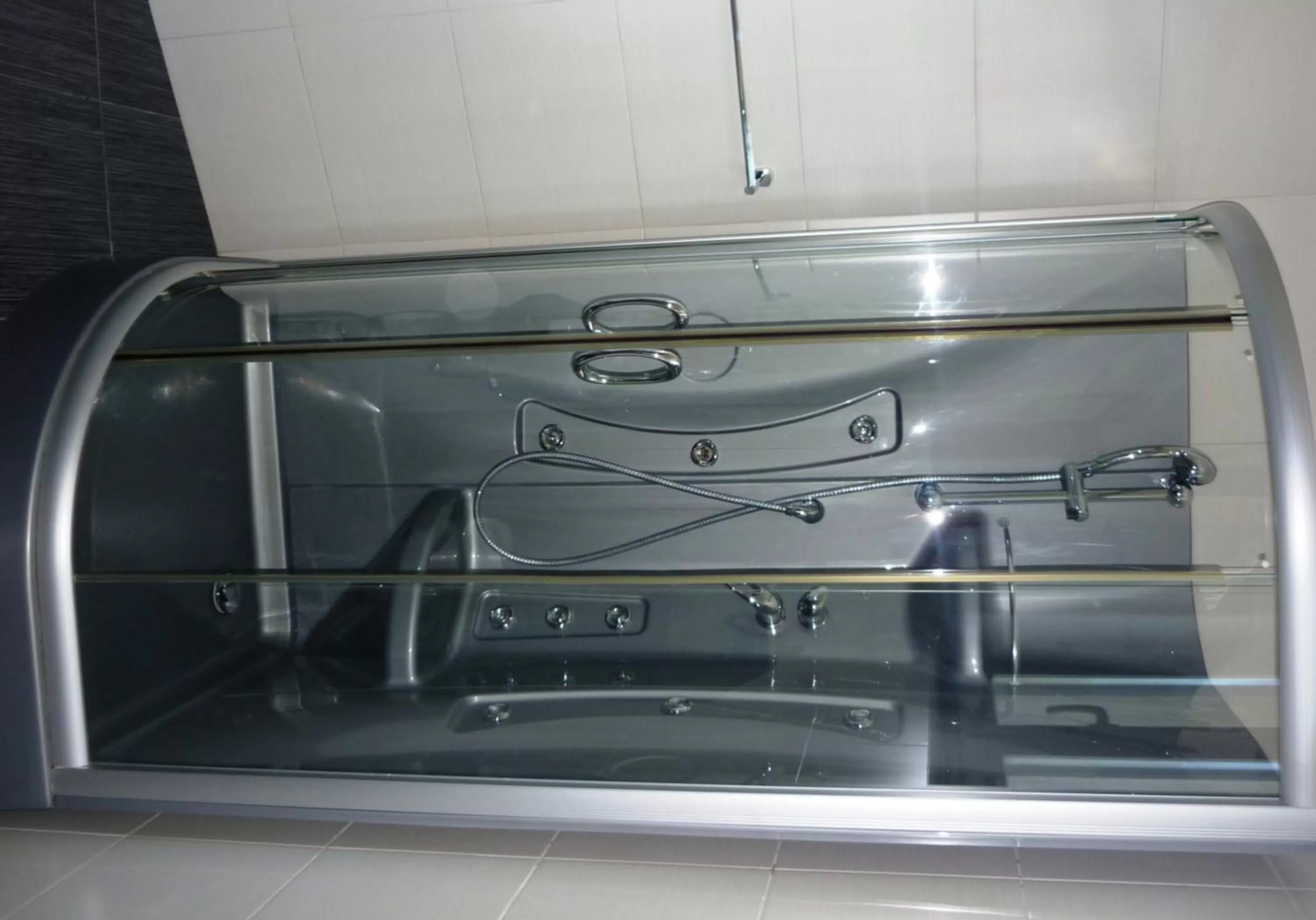 Shower in Hotel Trebjesa