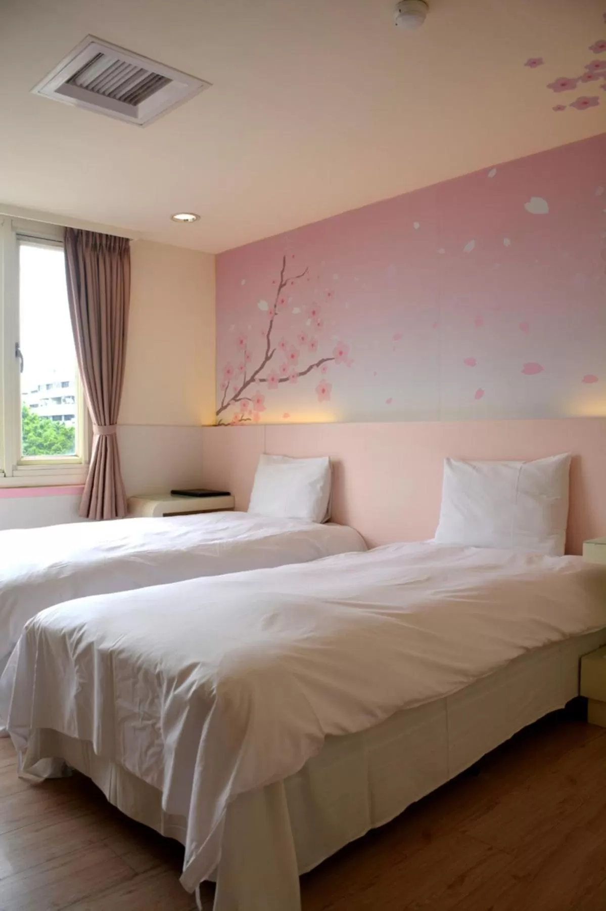 Bed in Kiwi Express Hotel - Zhong Zheng Branch