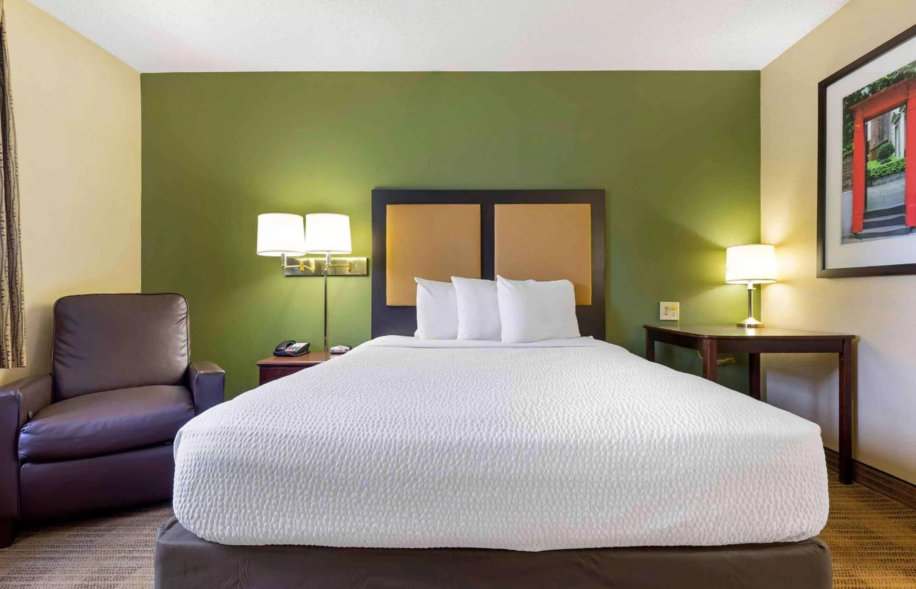 Bedroom, Bed in Extended Stay America Suites - Waco - Woodway