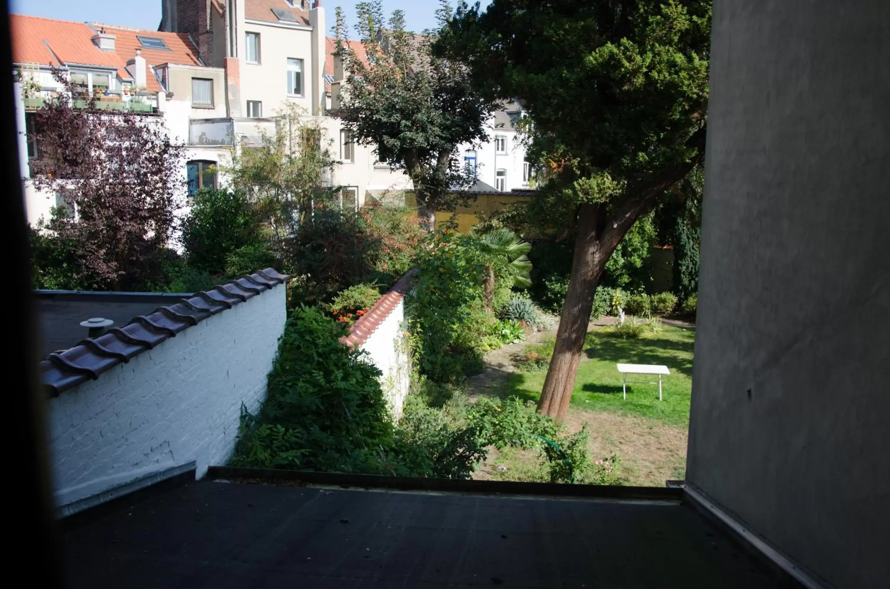 Single Room with Garden View in Albert Molière Single Room with Garden View in Albert Molière