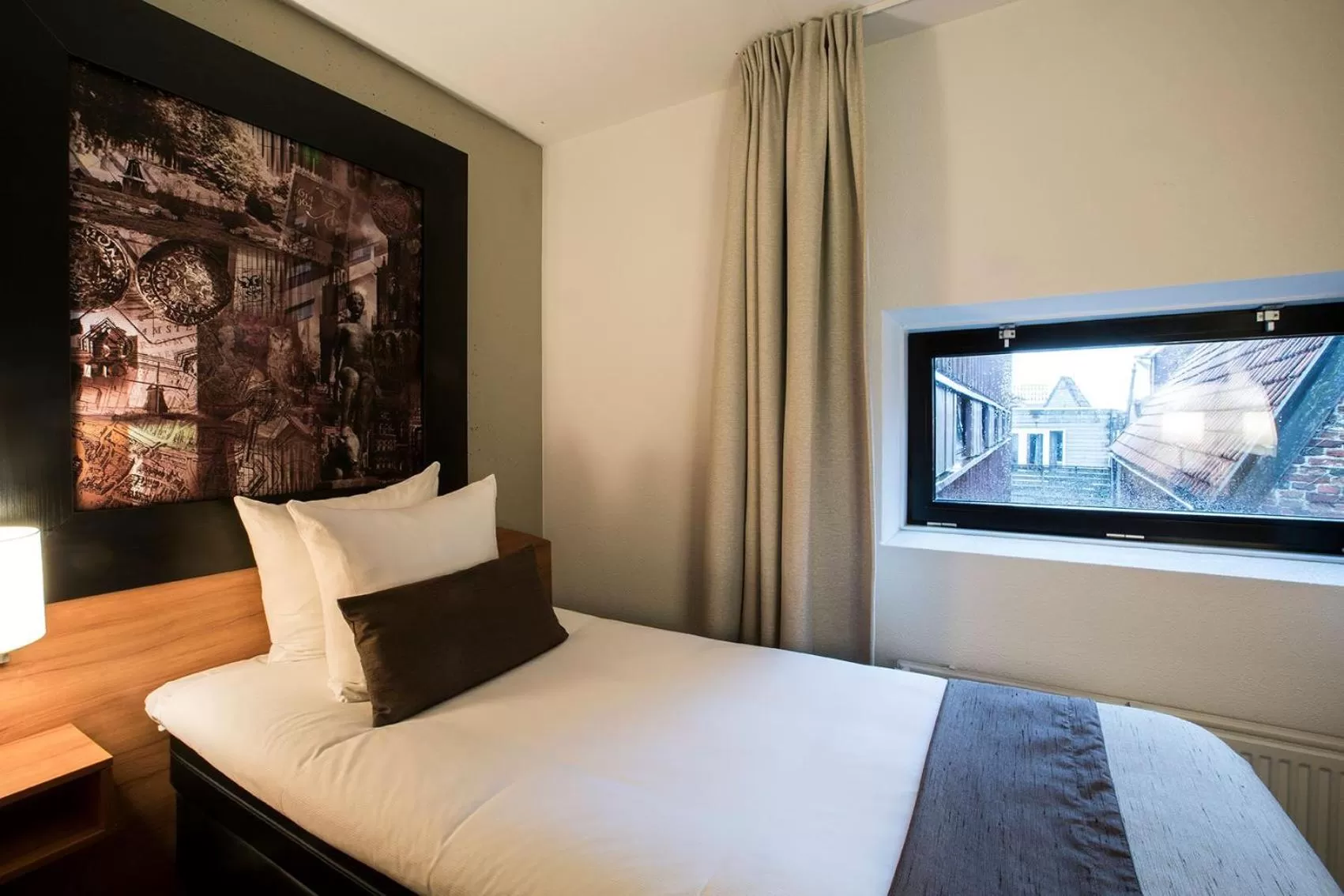 Single Room in City Hotel Groningen
