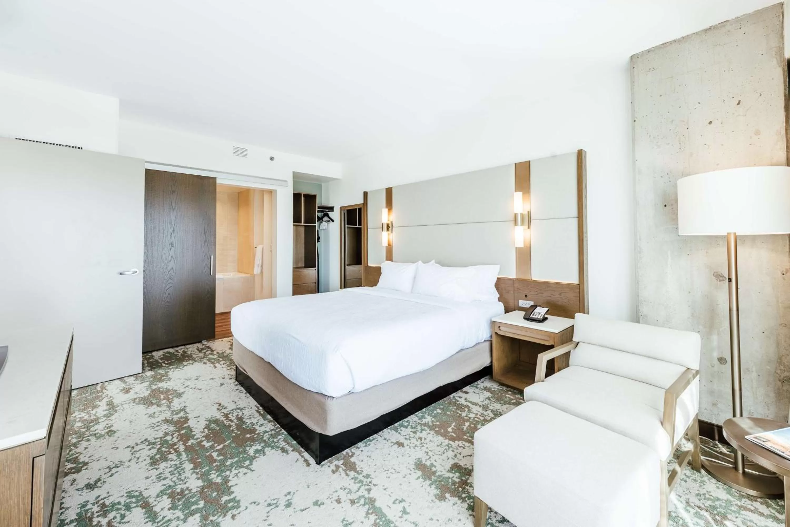 Bed in Hilton Garden Inn Denver Union Station