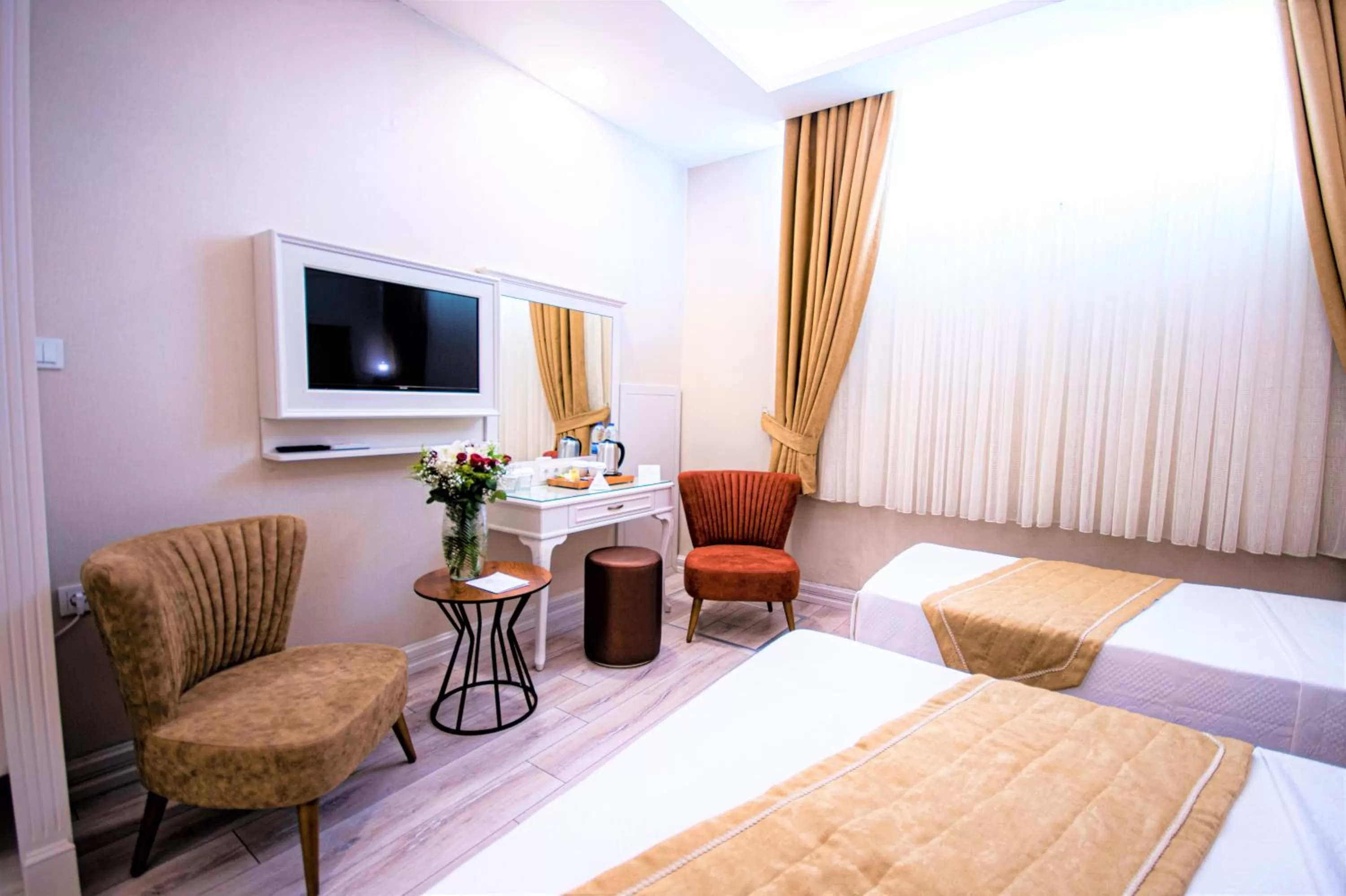 TV and multimedia, Bed in Boss Hotel Sultanahmet