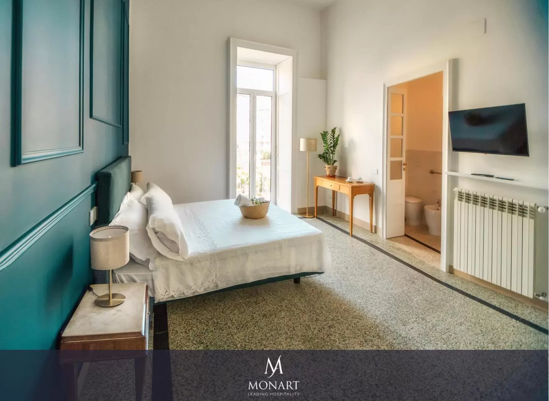 Bed in MONART HOSPITALITY Cavour