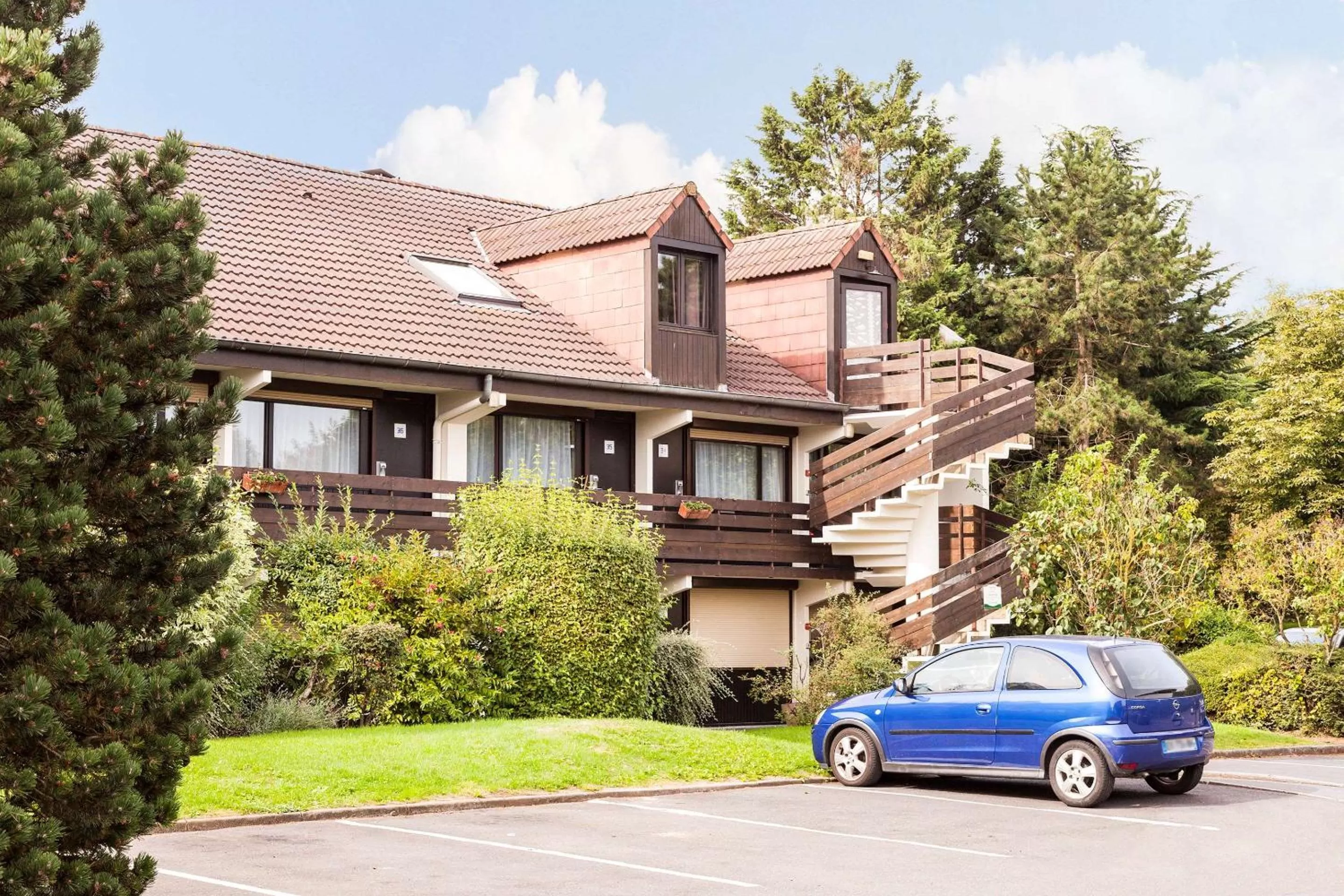 Property building in Comfort Hotel Lens - Noyelles Godault