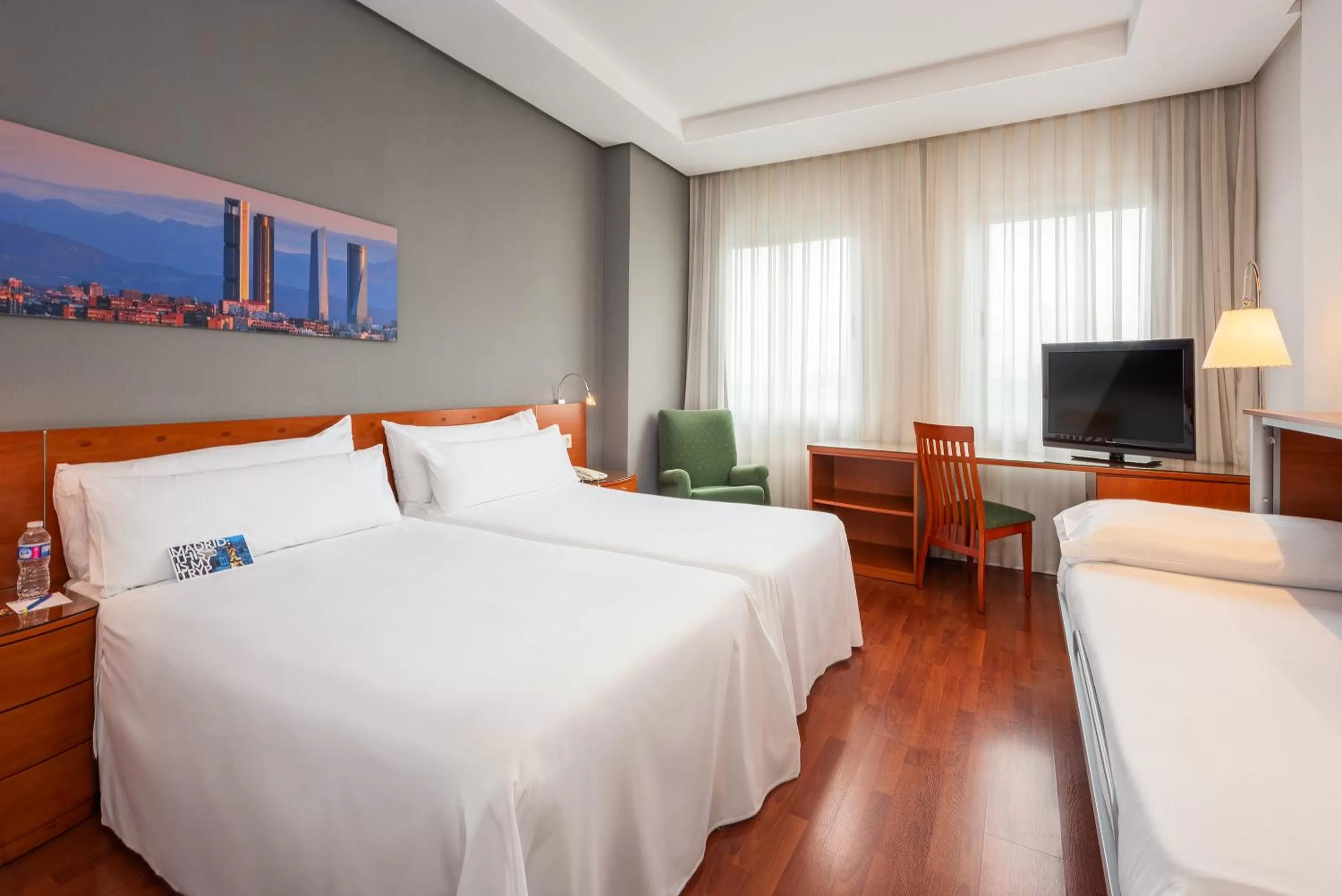 Photo of the whole room, Bed in Hotel Madrid Chamartín, Affiliated by Meliá