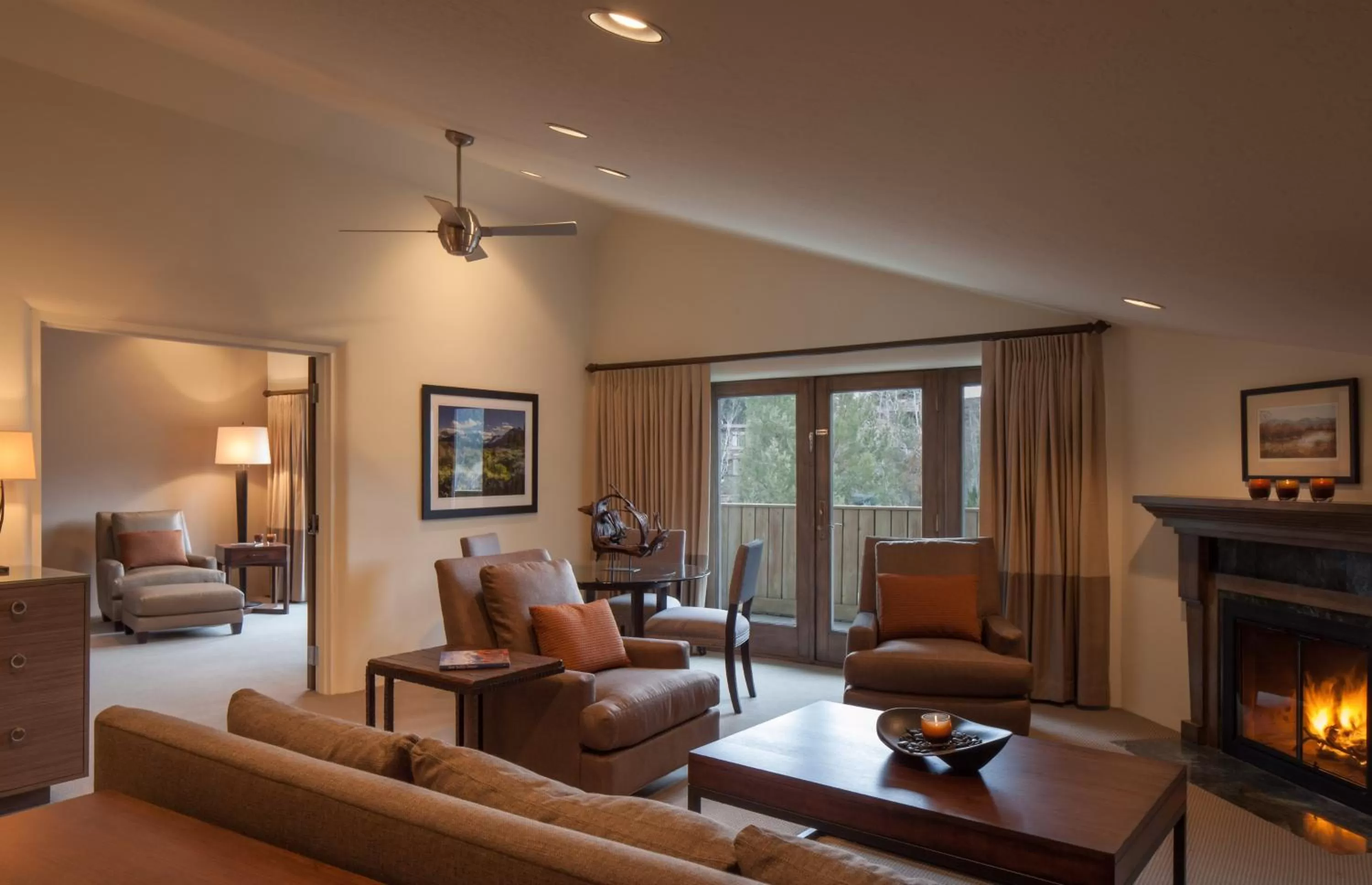 Day in Knob Hill Inn