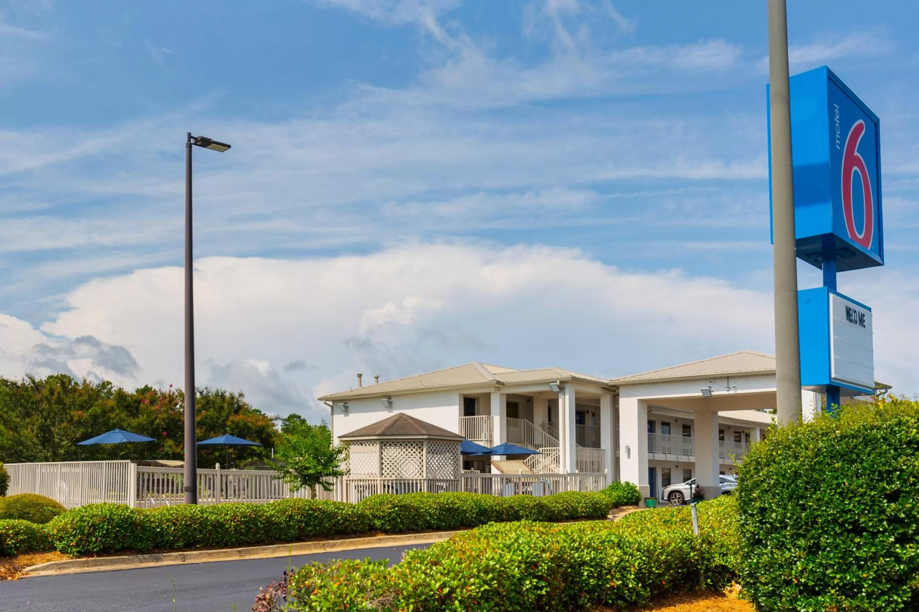 Facade/entrance in Motel 6-Albany, GA