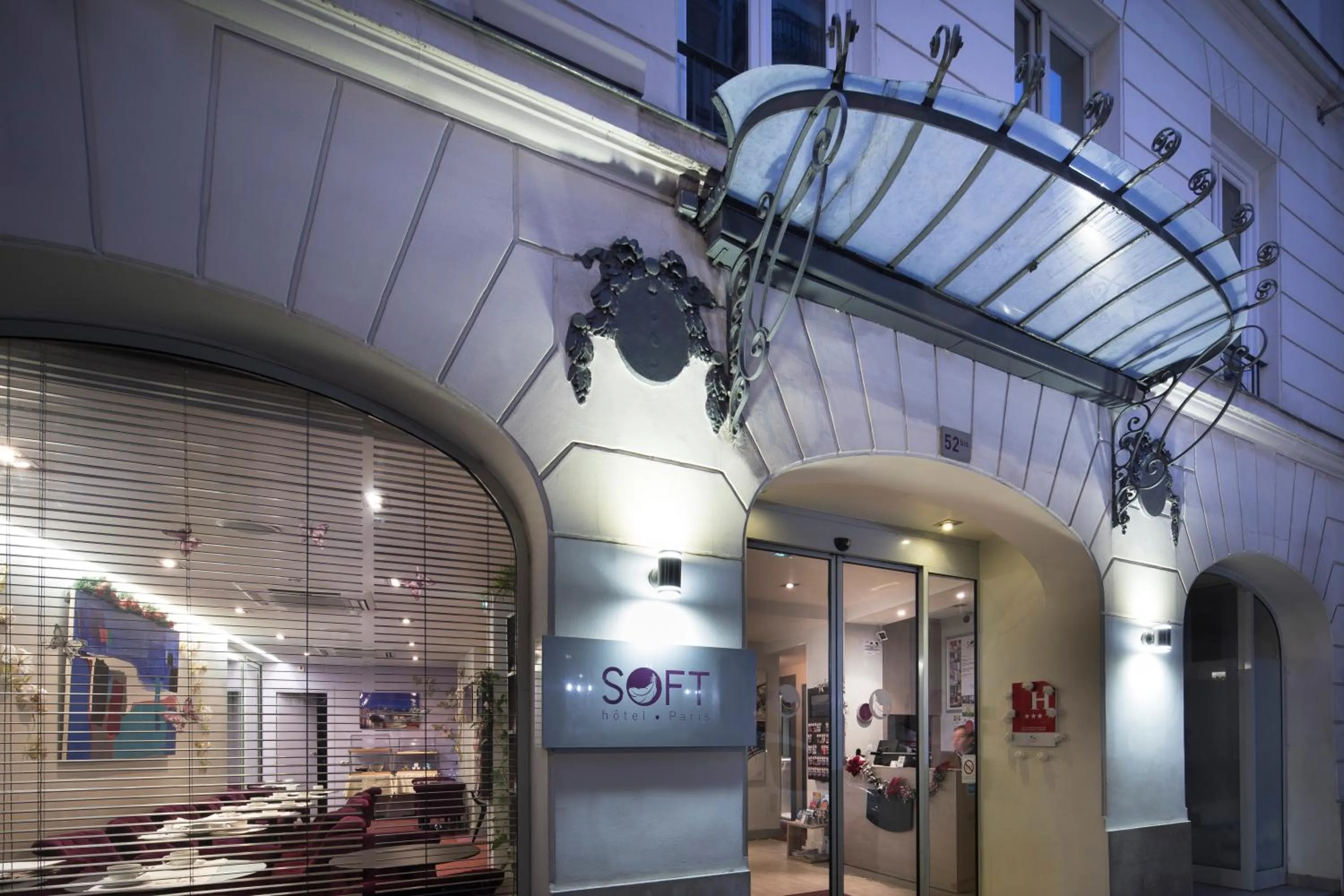 Facade/entrance in Hôtel Soft
