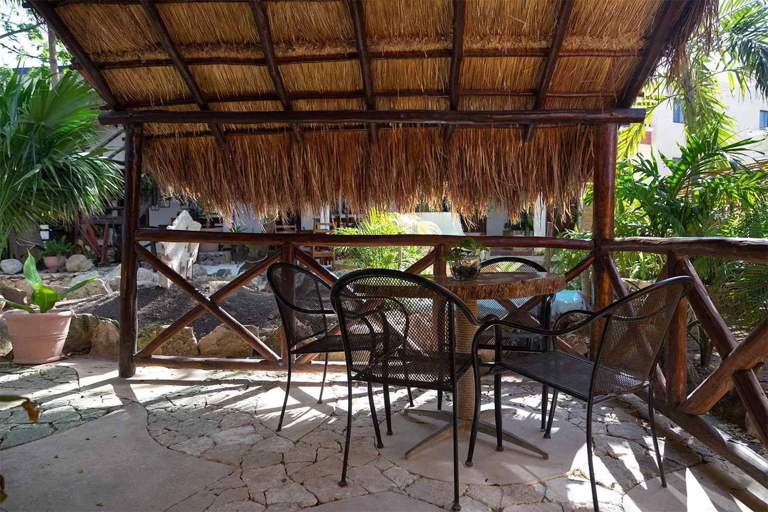 Patio in Hotel Amar Inn
