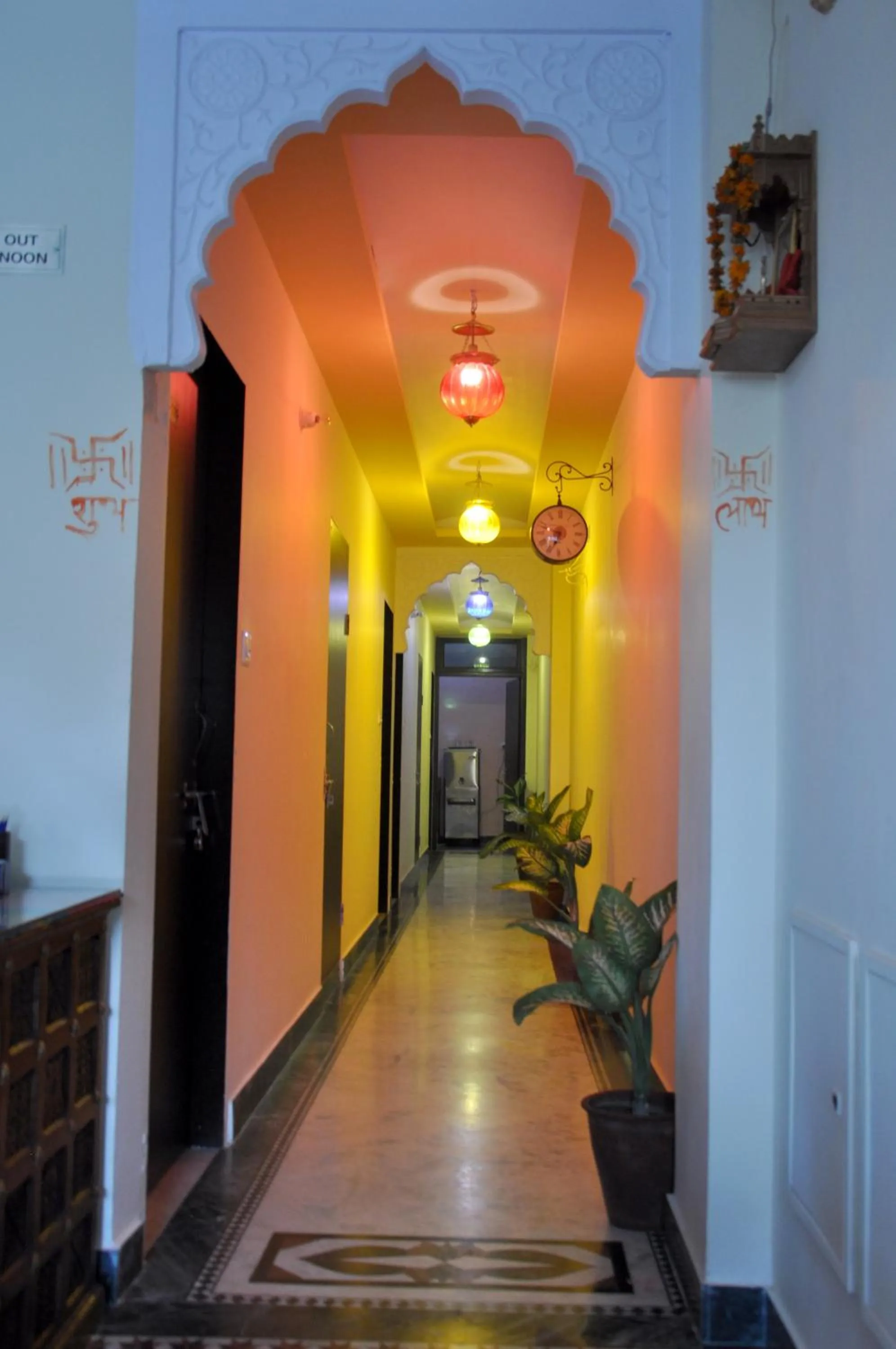 Area and facilities in Nahar Singh Haveli