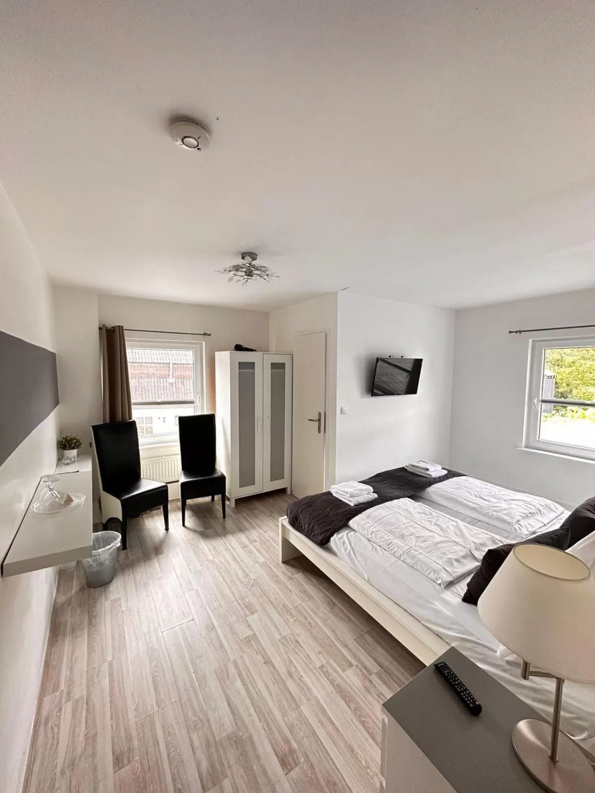 Bed in Hotel Deutscher Hof