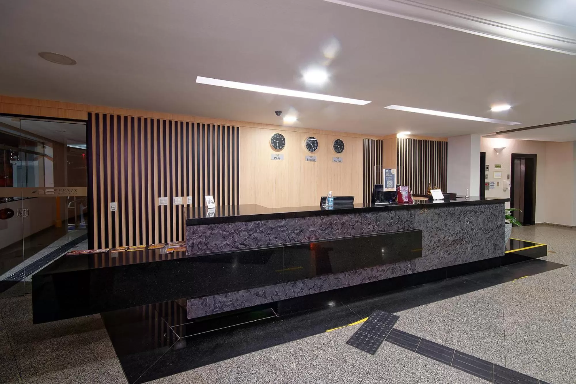 Lobby or reception in Fênix Hotel Campinas