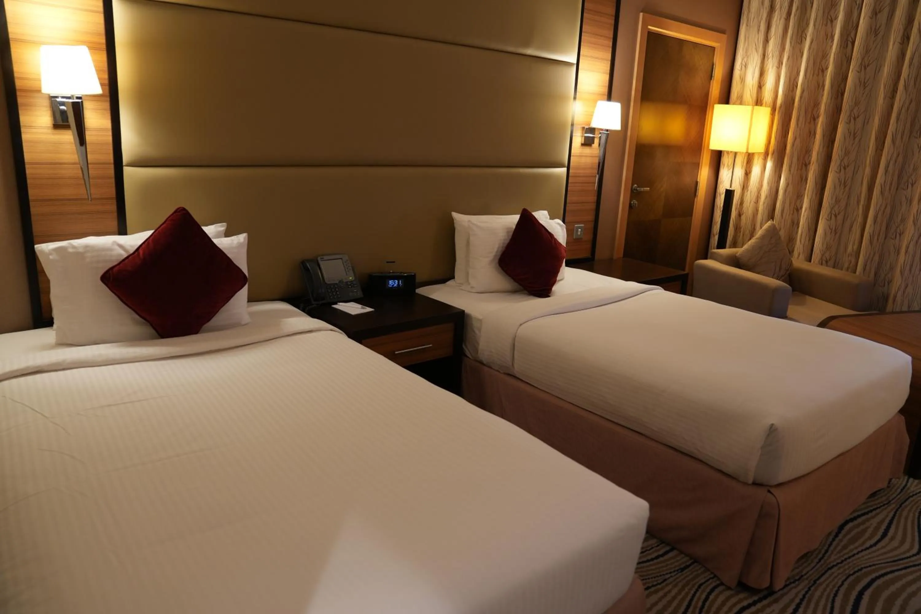 Bed in Millennium Central Kuwait Downtown