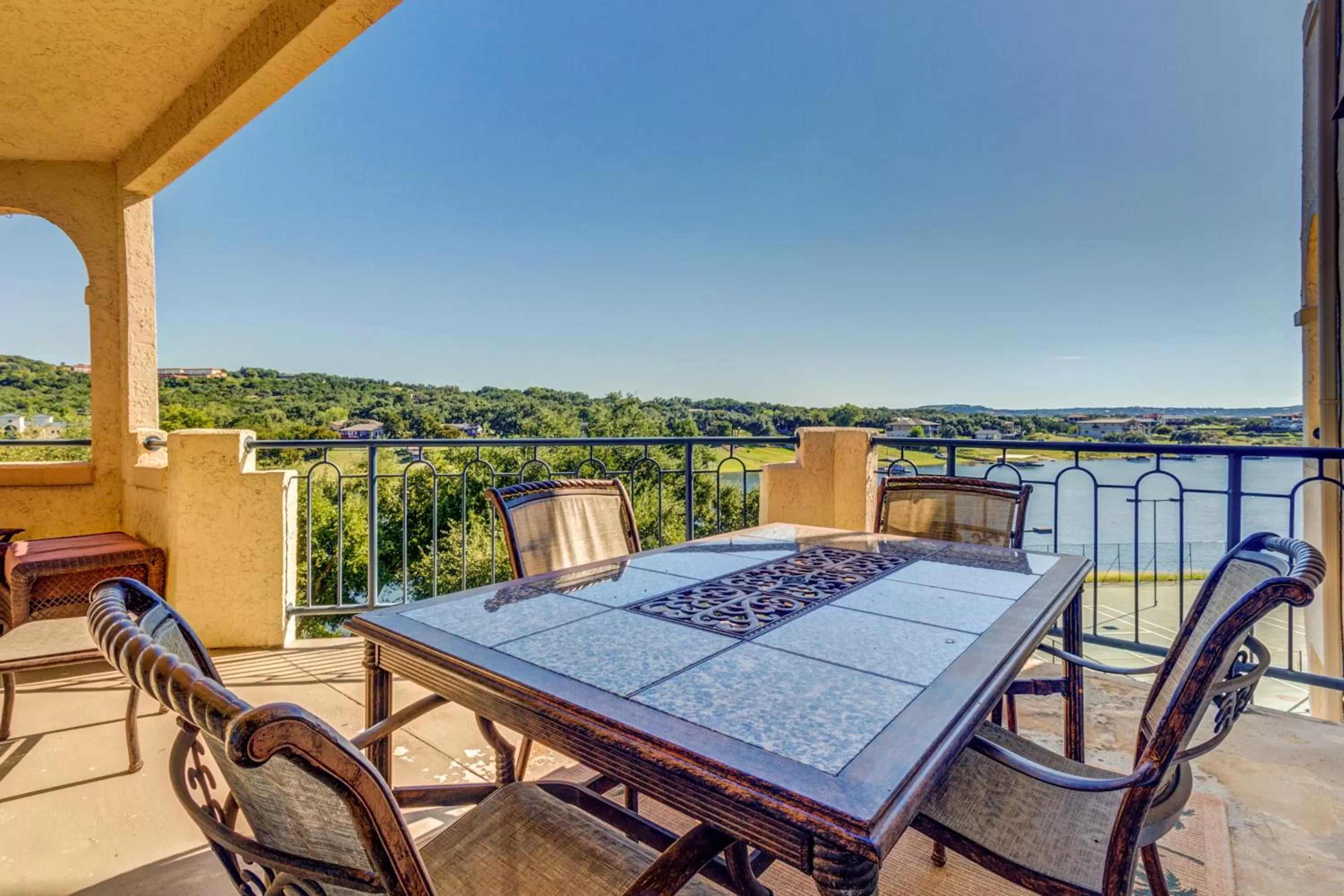 Balcony/Terrace in Texas on the Lake