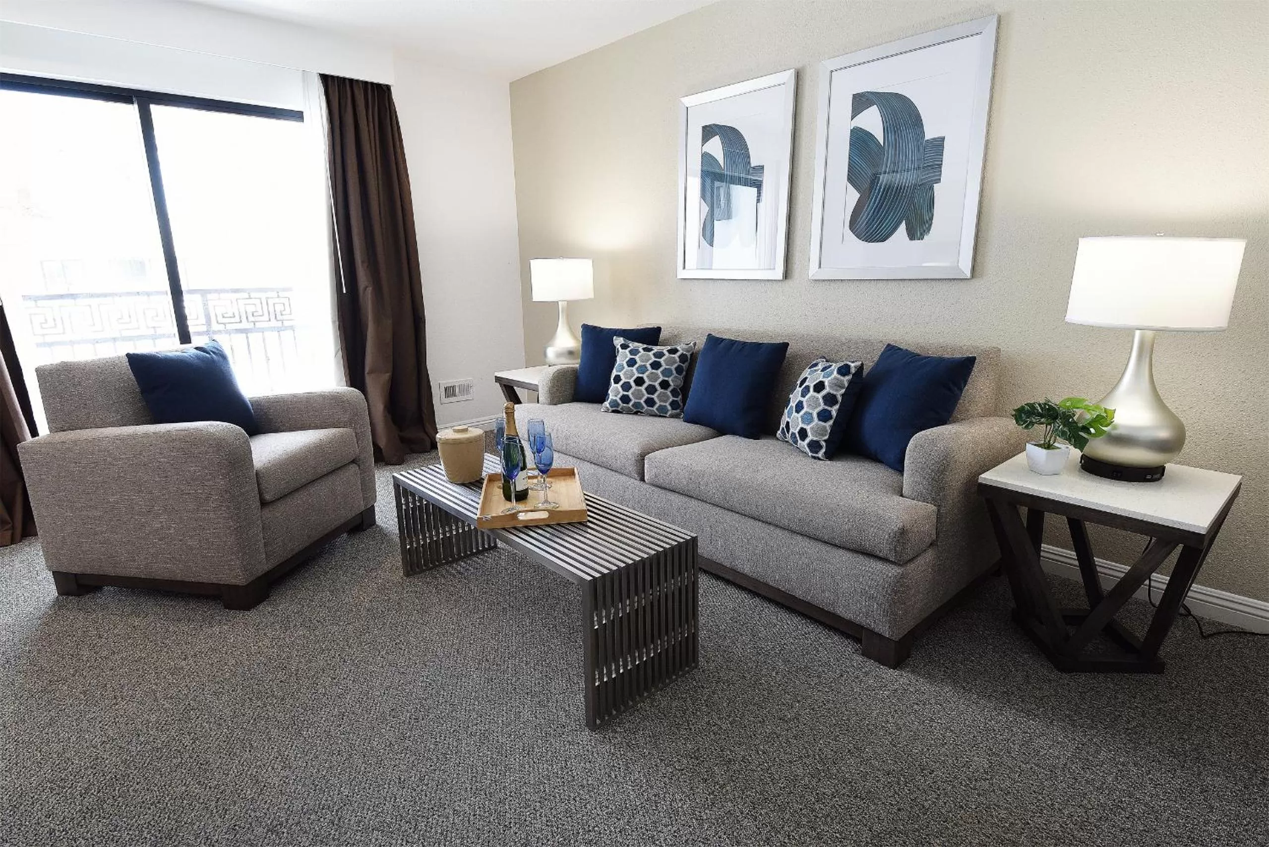 Living room in Serene Vegas Boutique Hotel Las Vegas