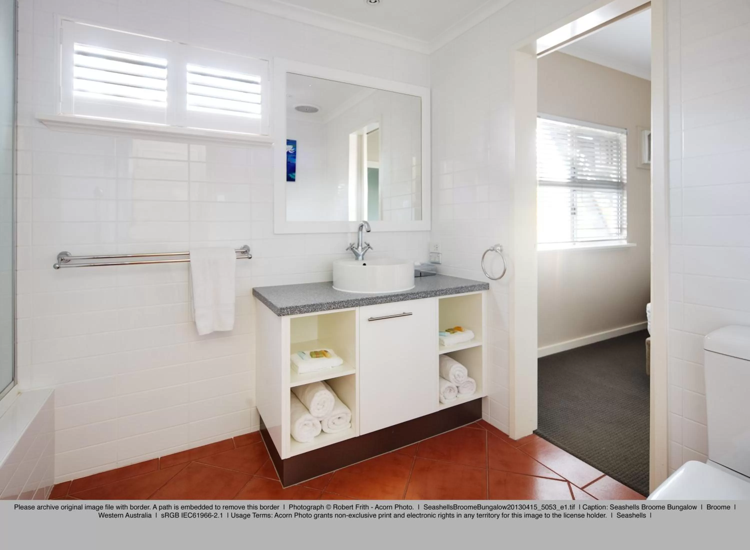 Bathroom in Seashells Broome