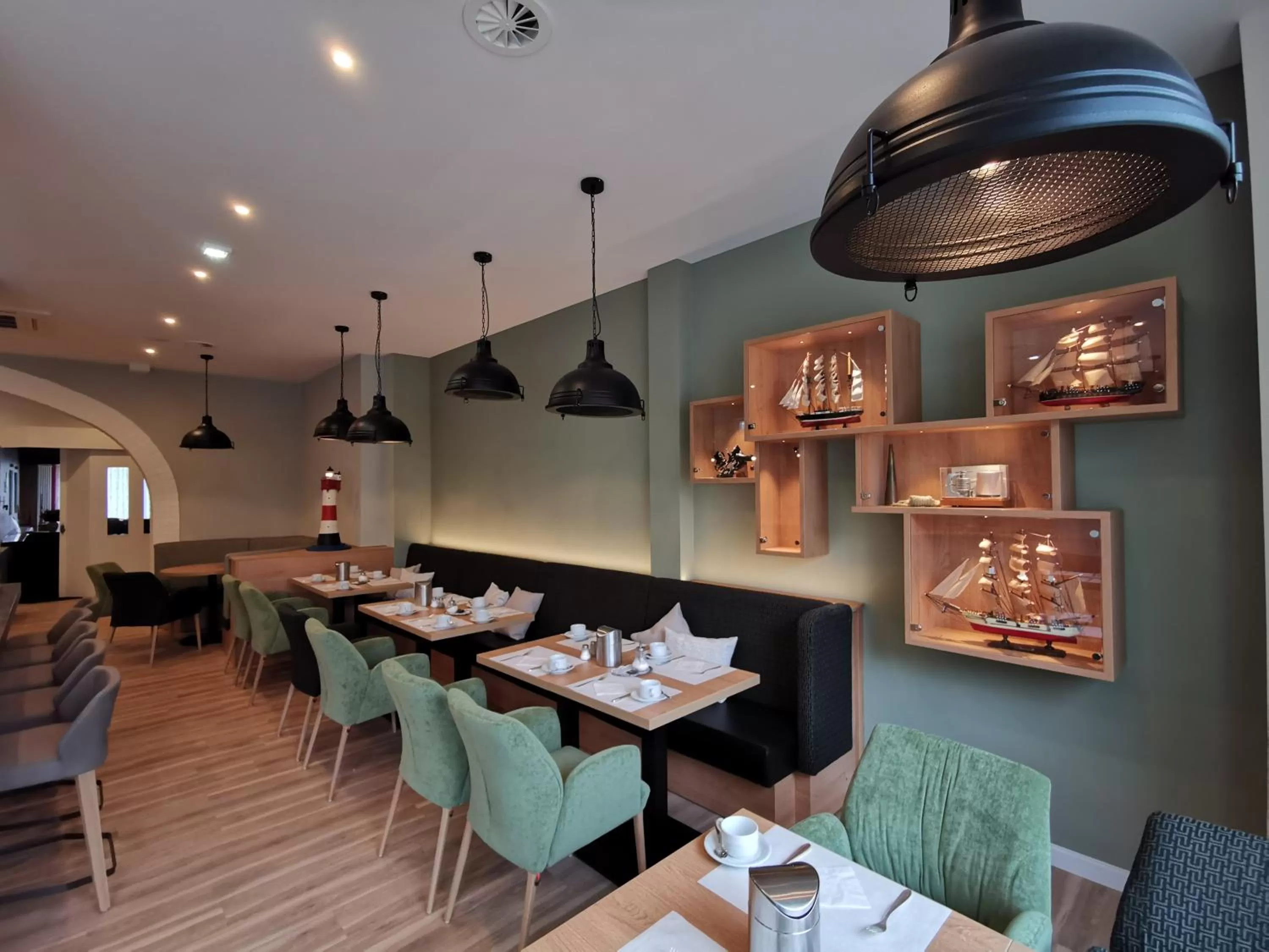 Restaurant/places to eat in Hotel Westfalia