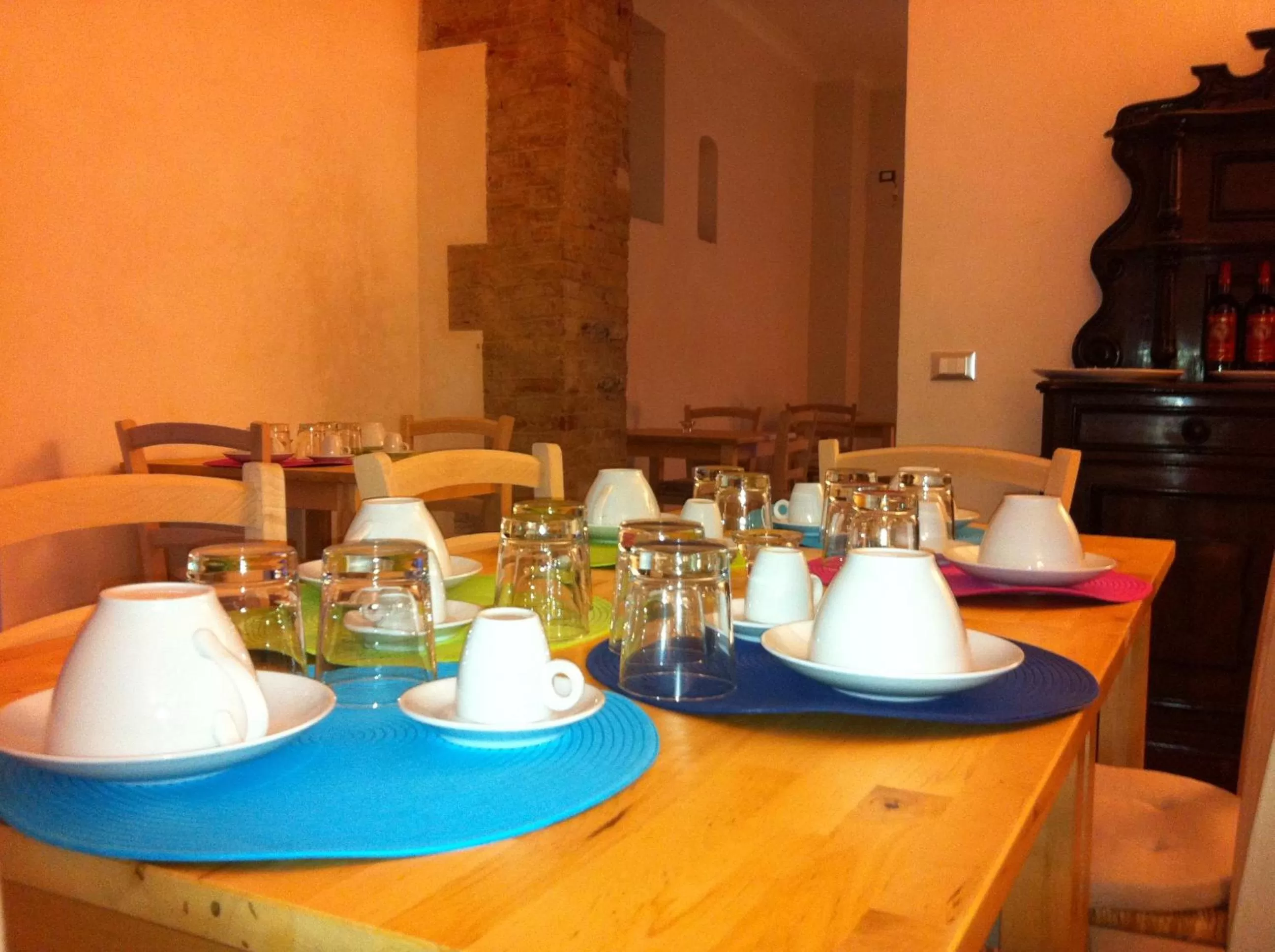 Restaurant/places to eat in Federico Secondo B&B