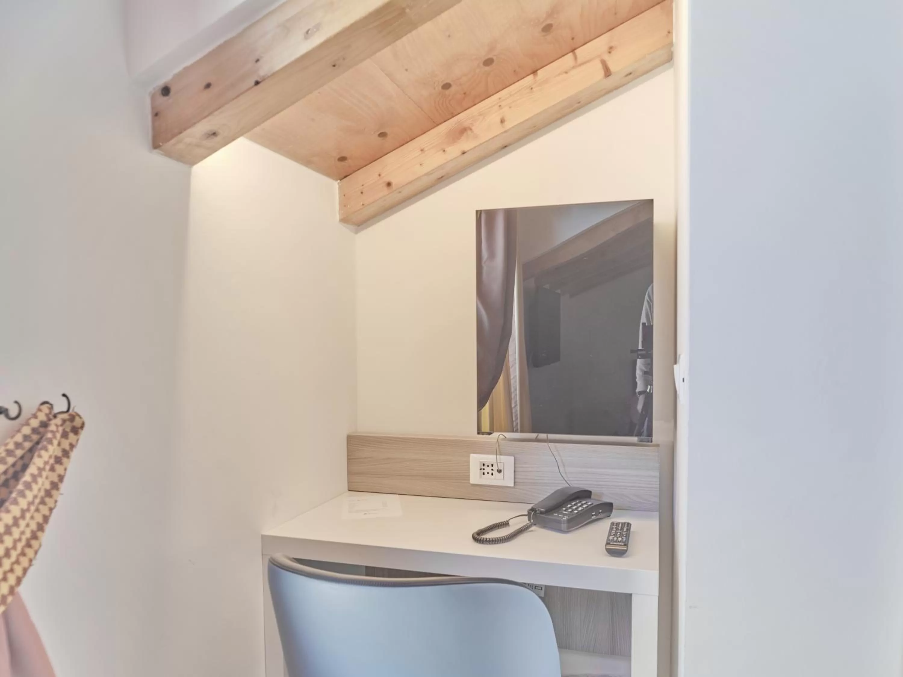 hair dresser, Bathroom in Hotel Medusa