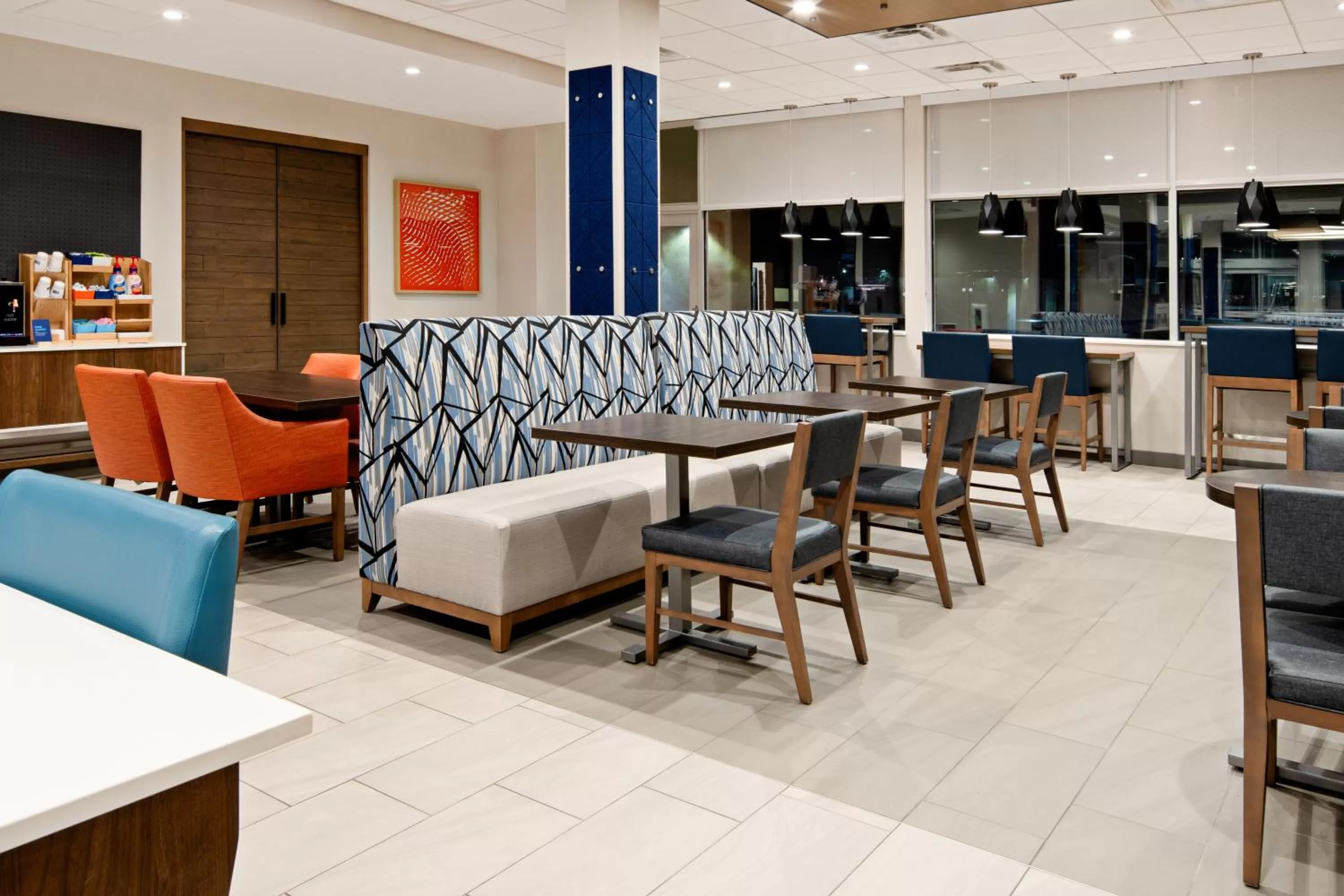 Holiday Inn Express & Suites Palm Desert - Millennium by IHG