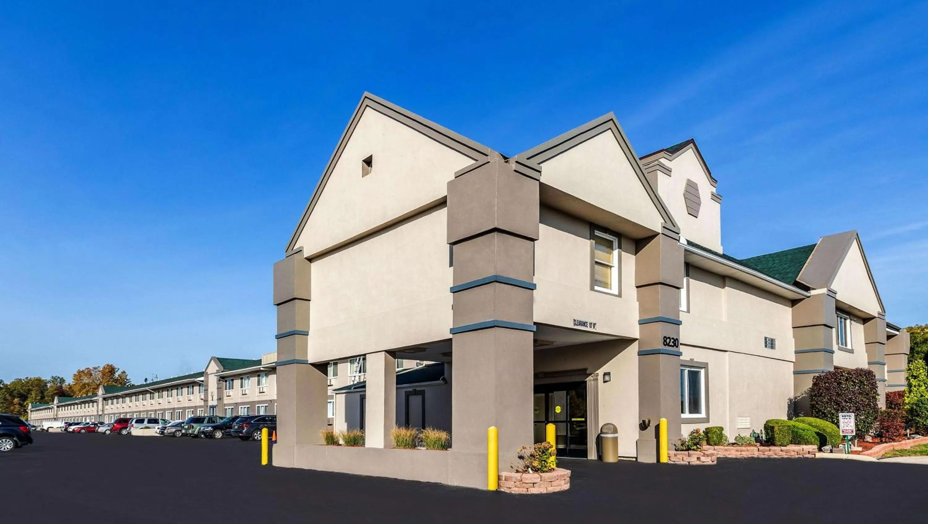 Property building in Magnuson Hotel Detroit Airport