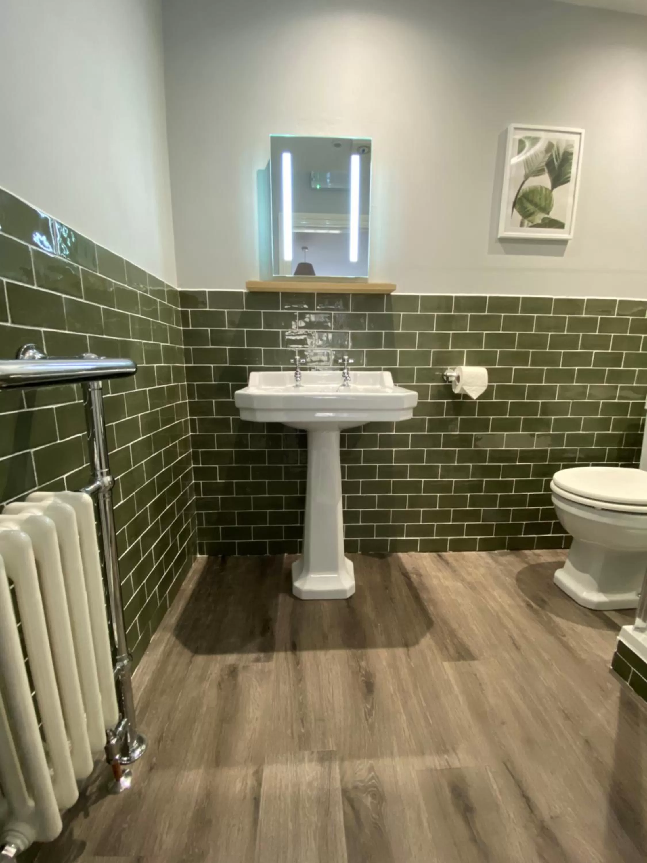 Bathroom in The White Hart Hotel