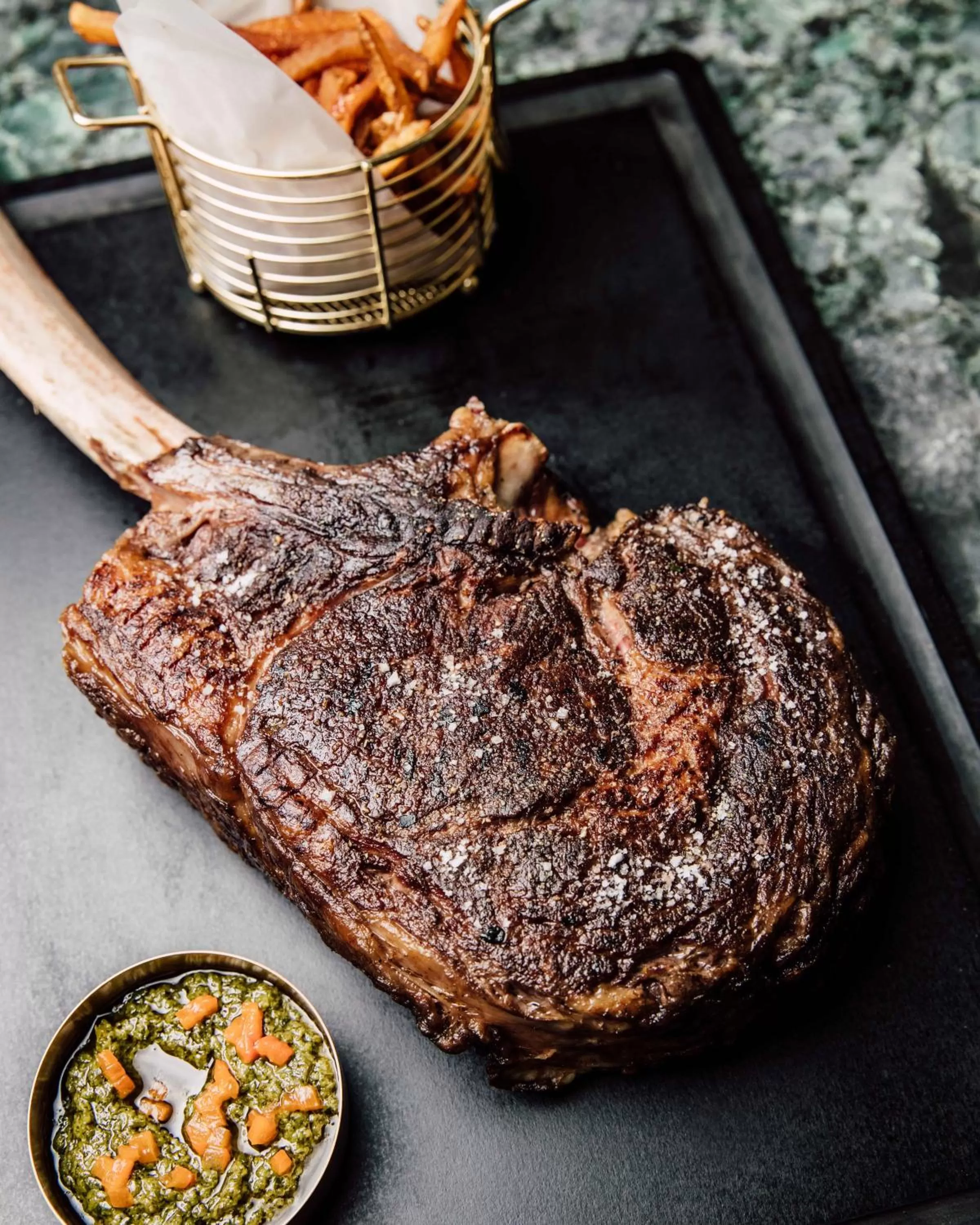 Restaurant/places to eat in Kimpton - St Honoré Paris by IHG