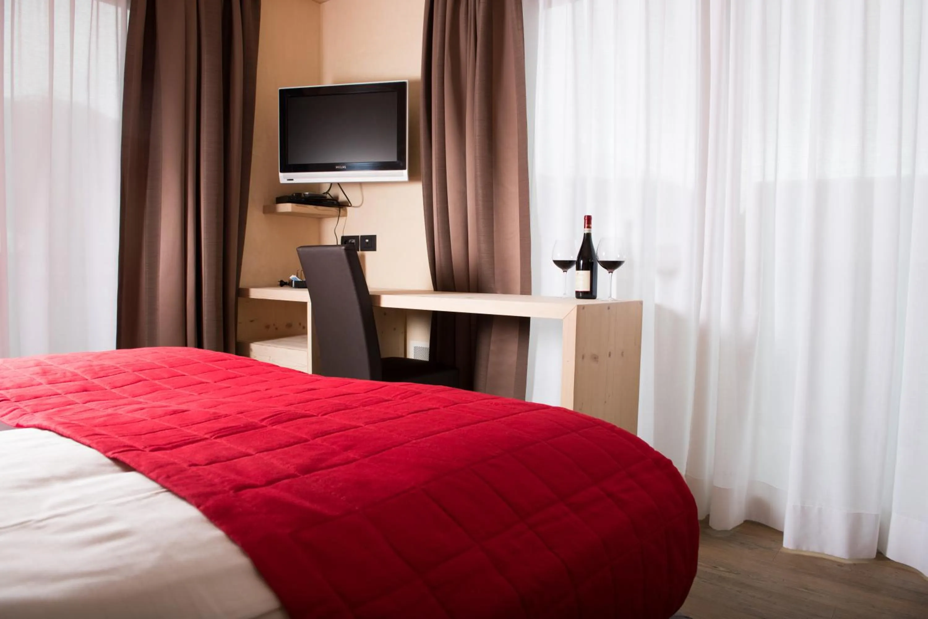 Photo of the whole room, Bed in Francesin Active Hotel