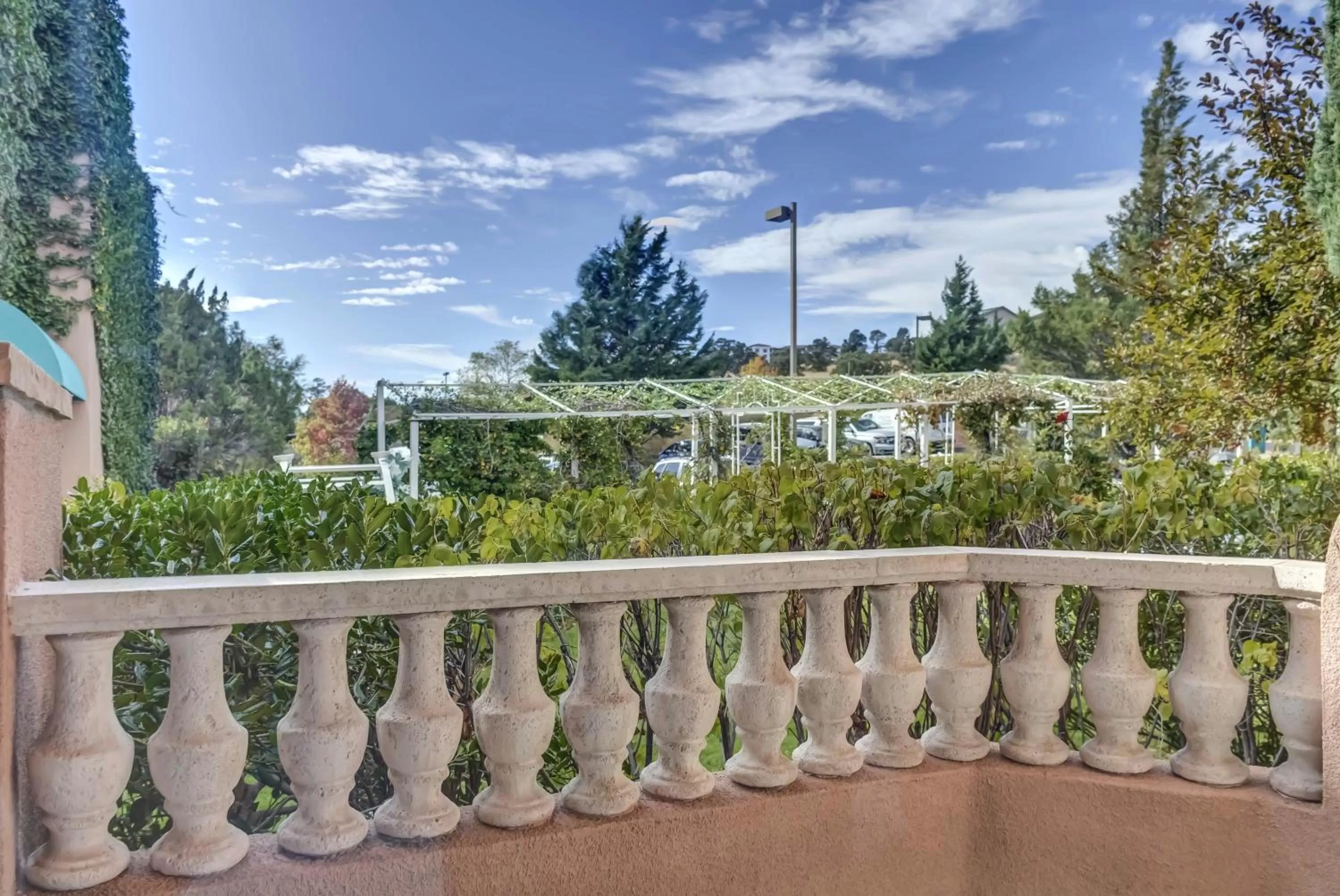 Balcony/Terrace in Forest Villas Hotel