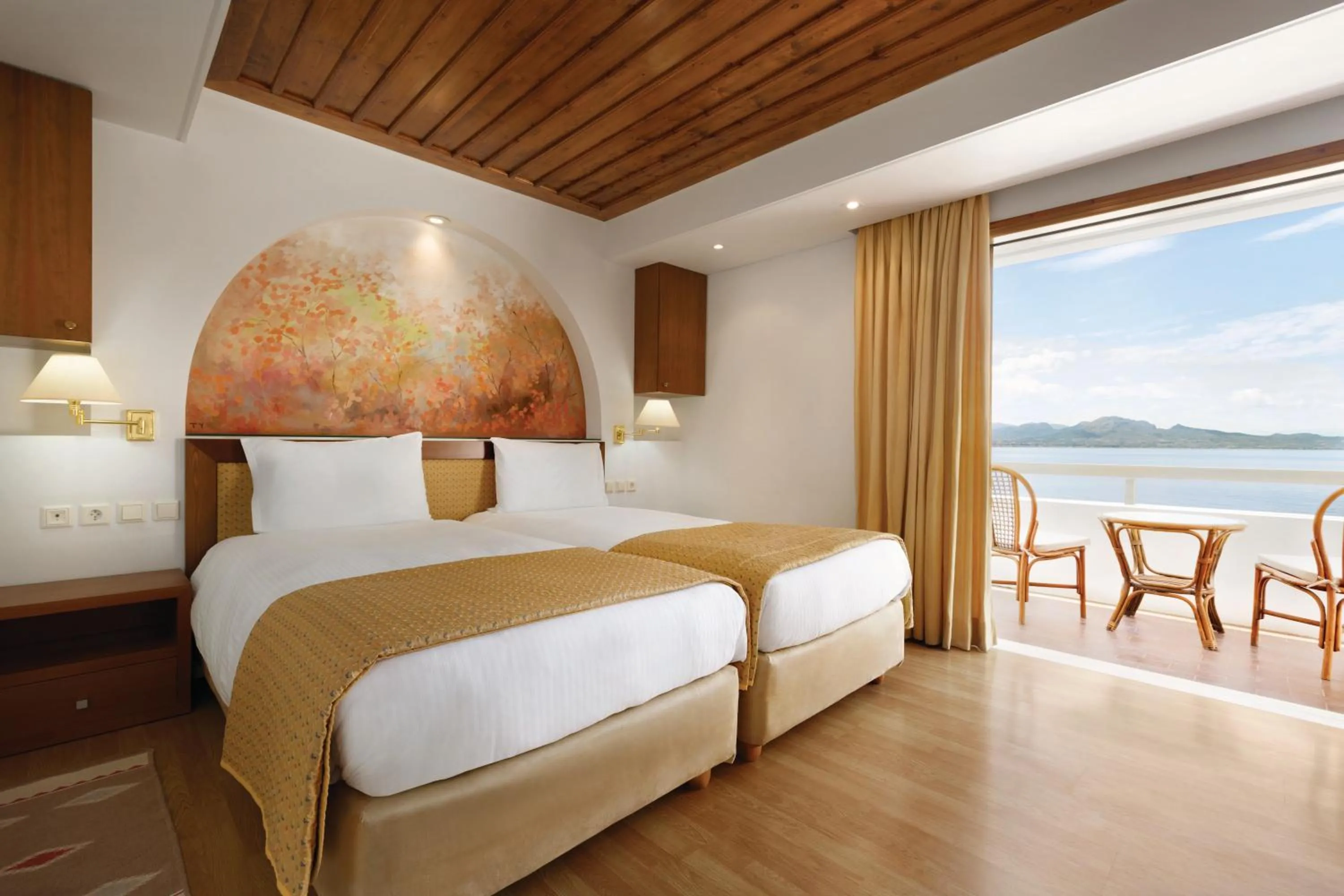 Bedroom, Bed in Ramada Loutraki Poseidon Resort