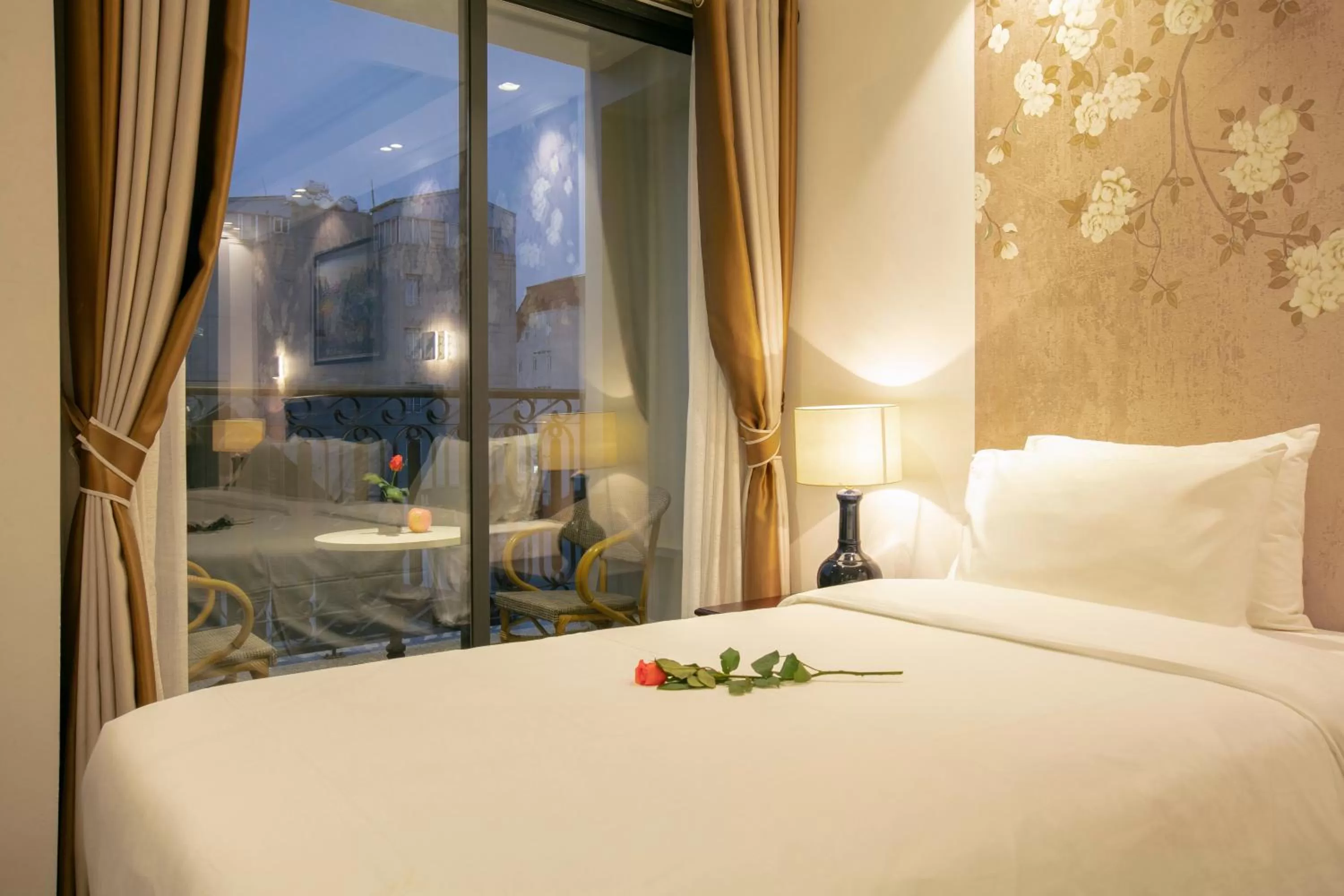 Bedroom, Bed in Golden Legend Boutique Hotel