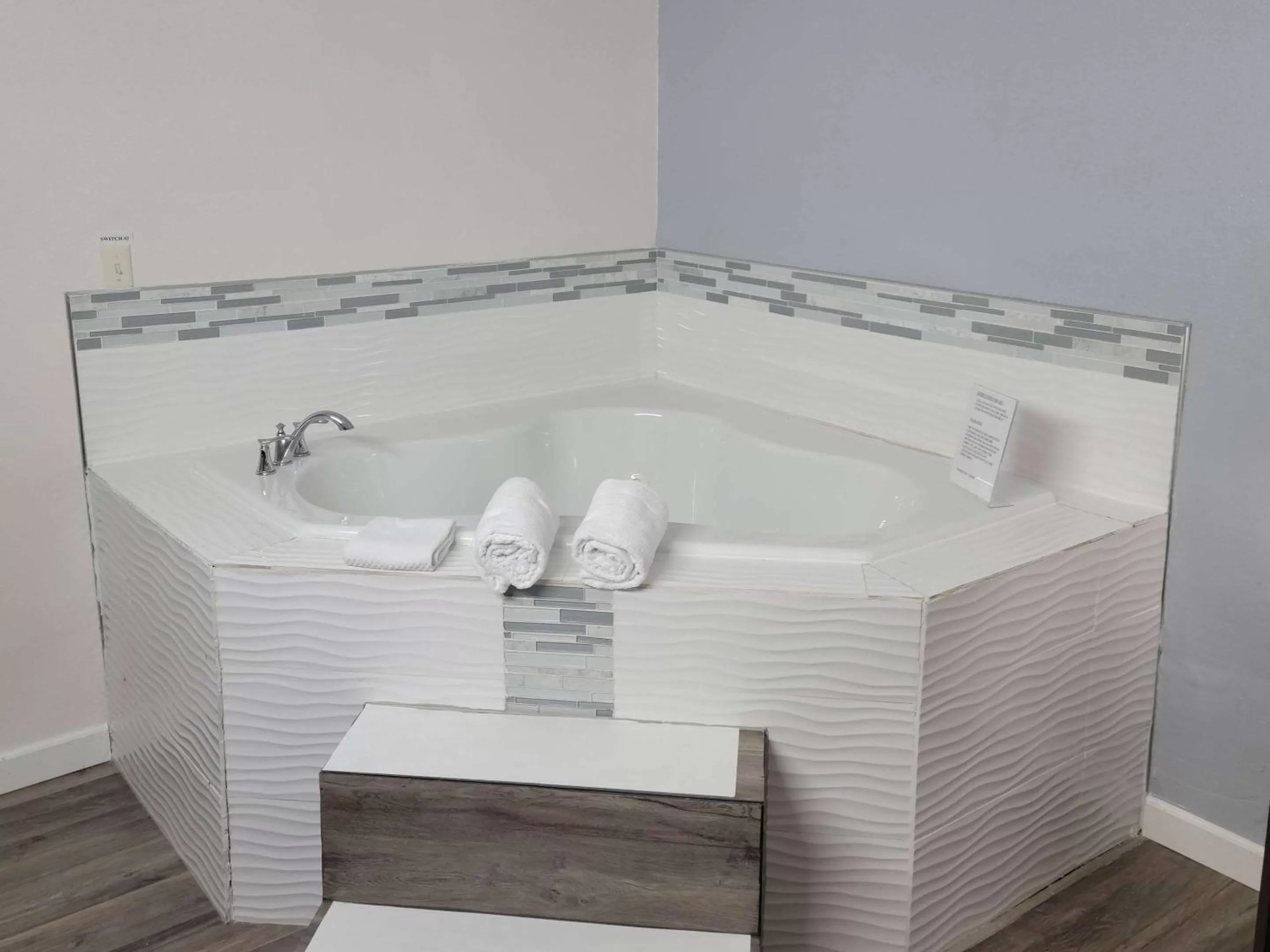 Photo of the whole room in Quality Inn Terre Haute University Area