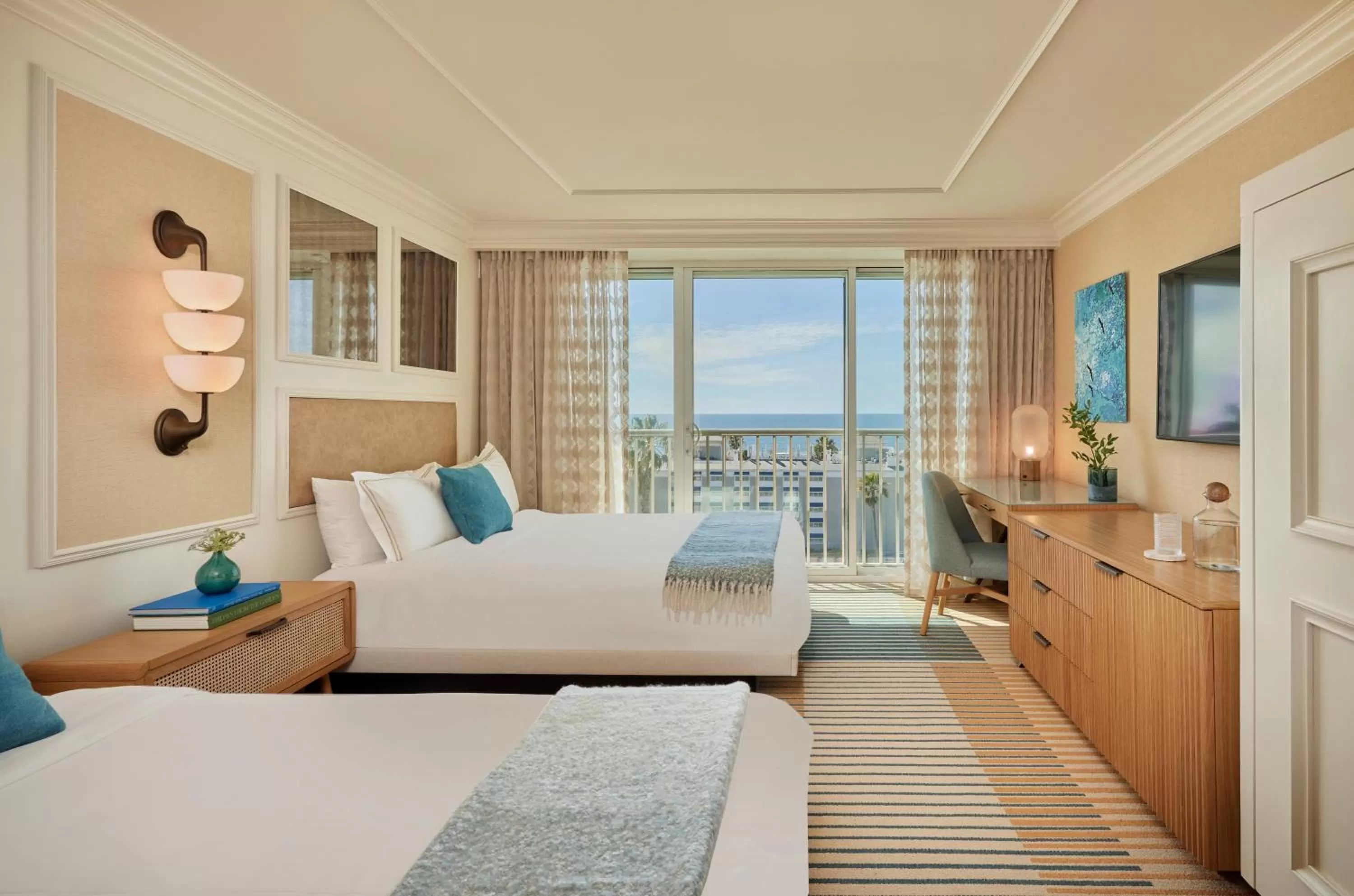 Bedroom, Bed in Viceroy Santa Monica