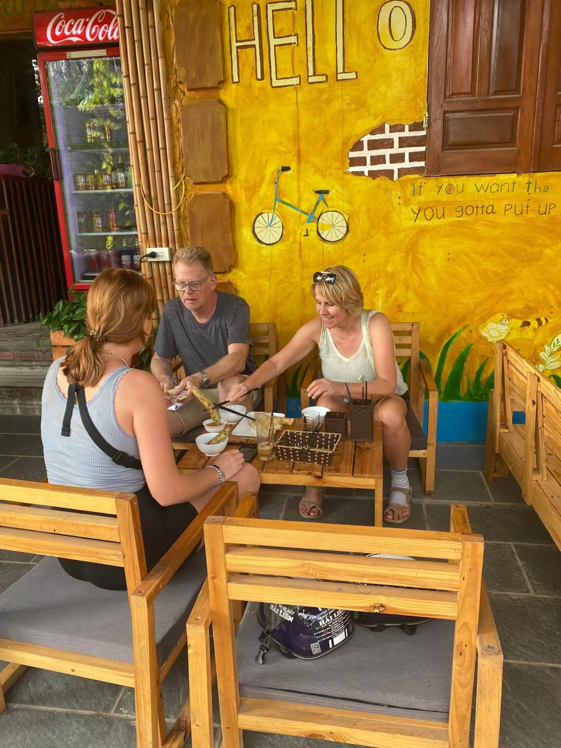 Restaurant/places to eat in Trang An Moon Garden Homestay