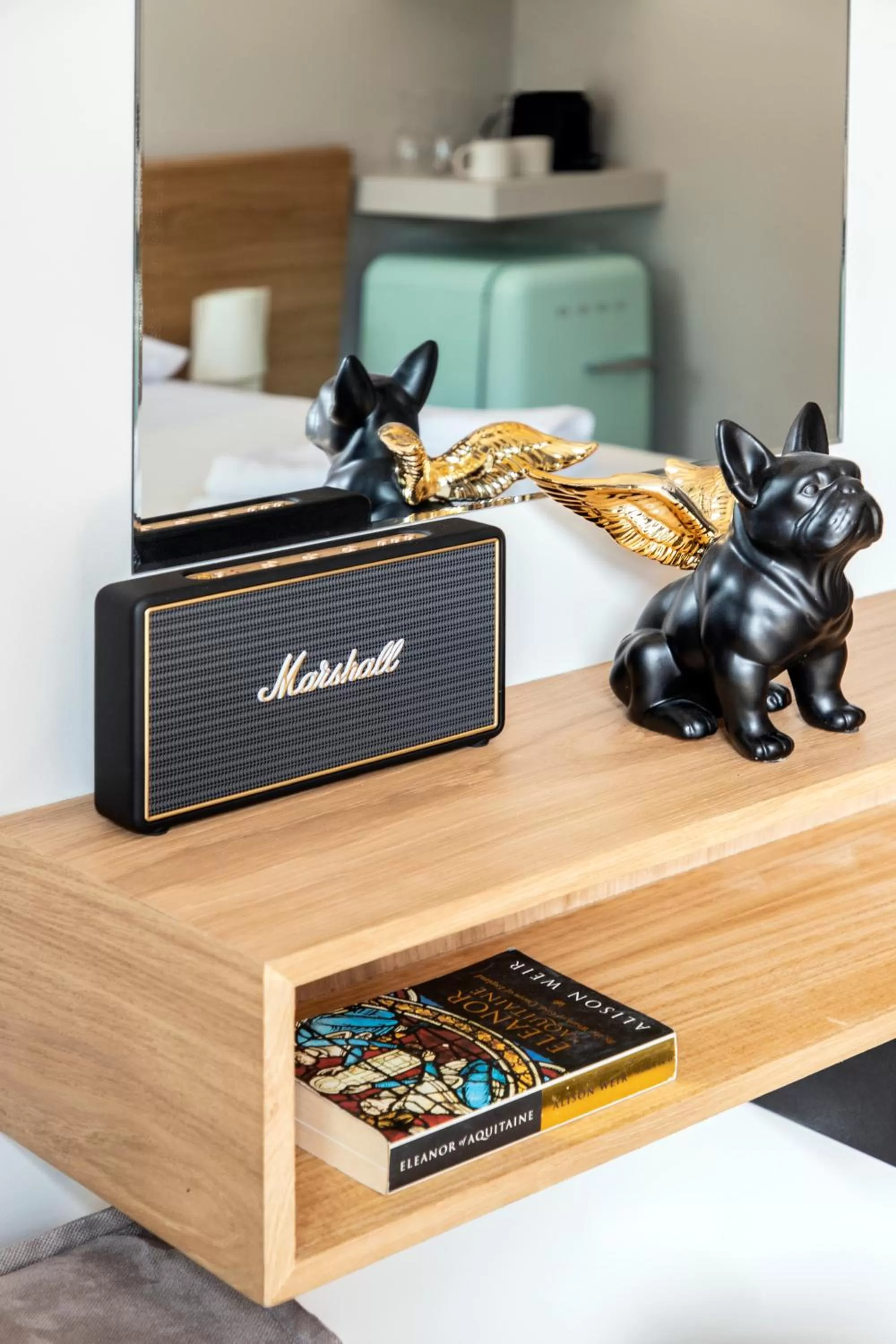 TV and multimedia in Bespoke House Athens