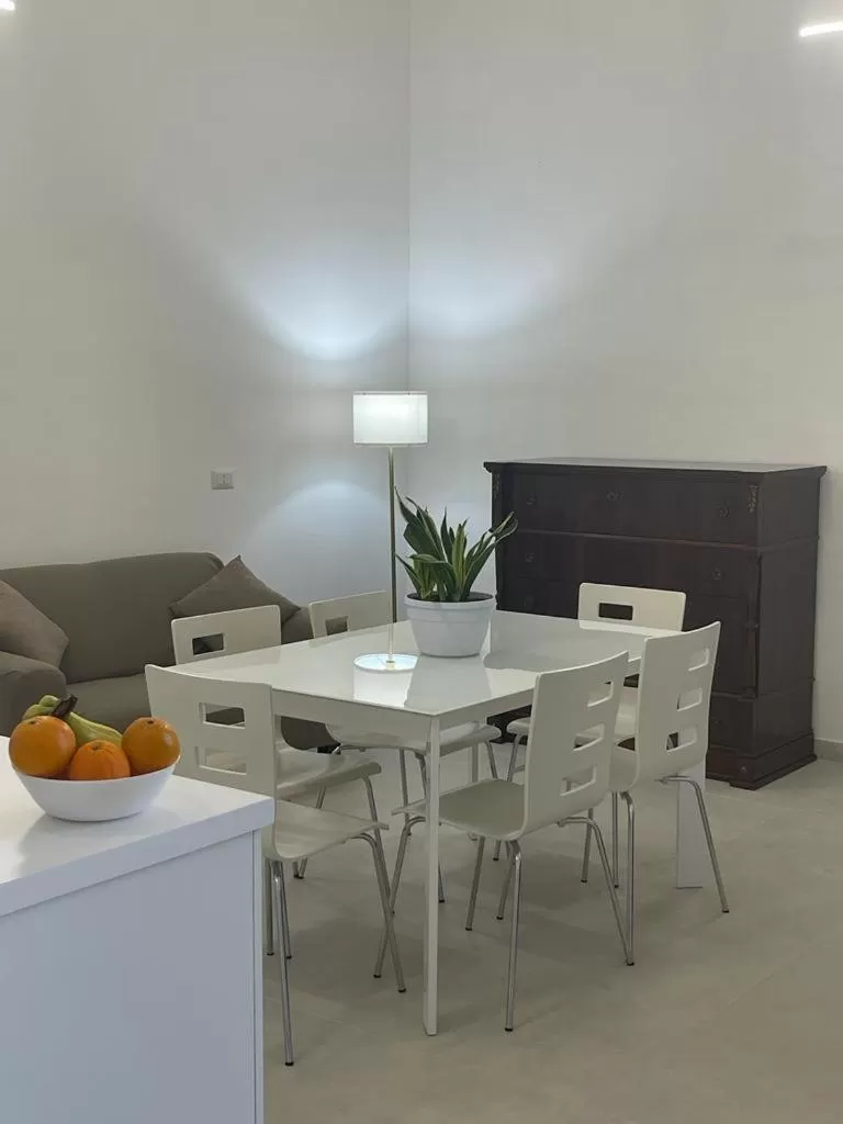 Seating area, Dining Area in Cutelli Gold