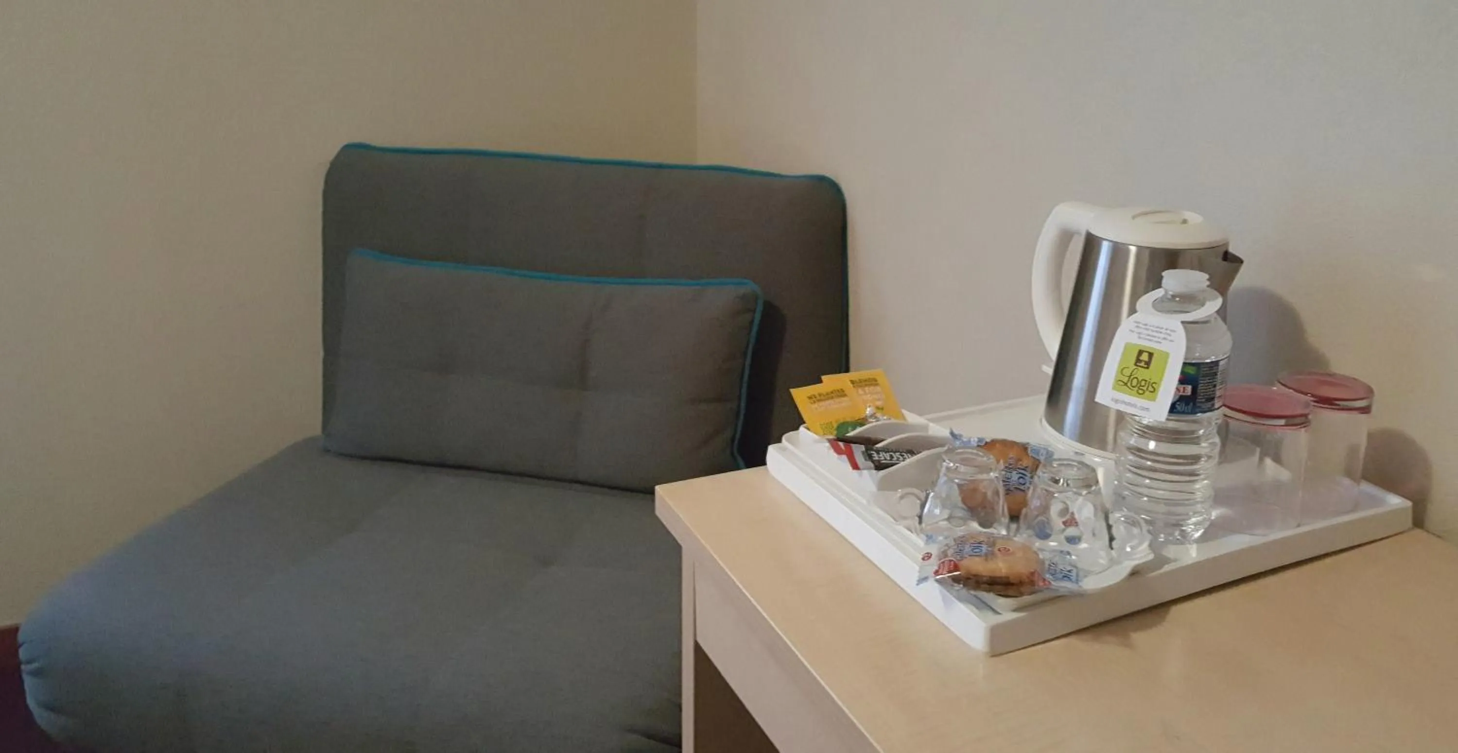 Food and drinks in Cit'Hotel Talencia