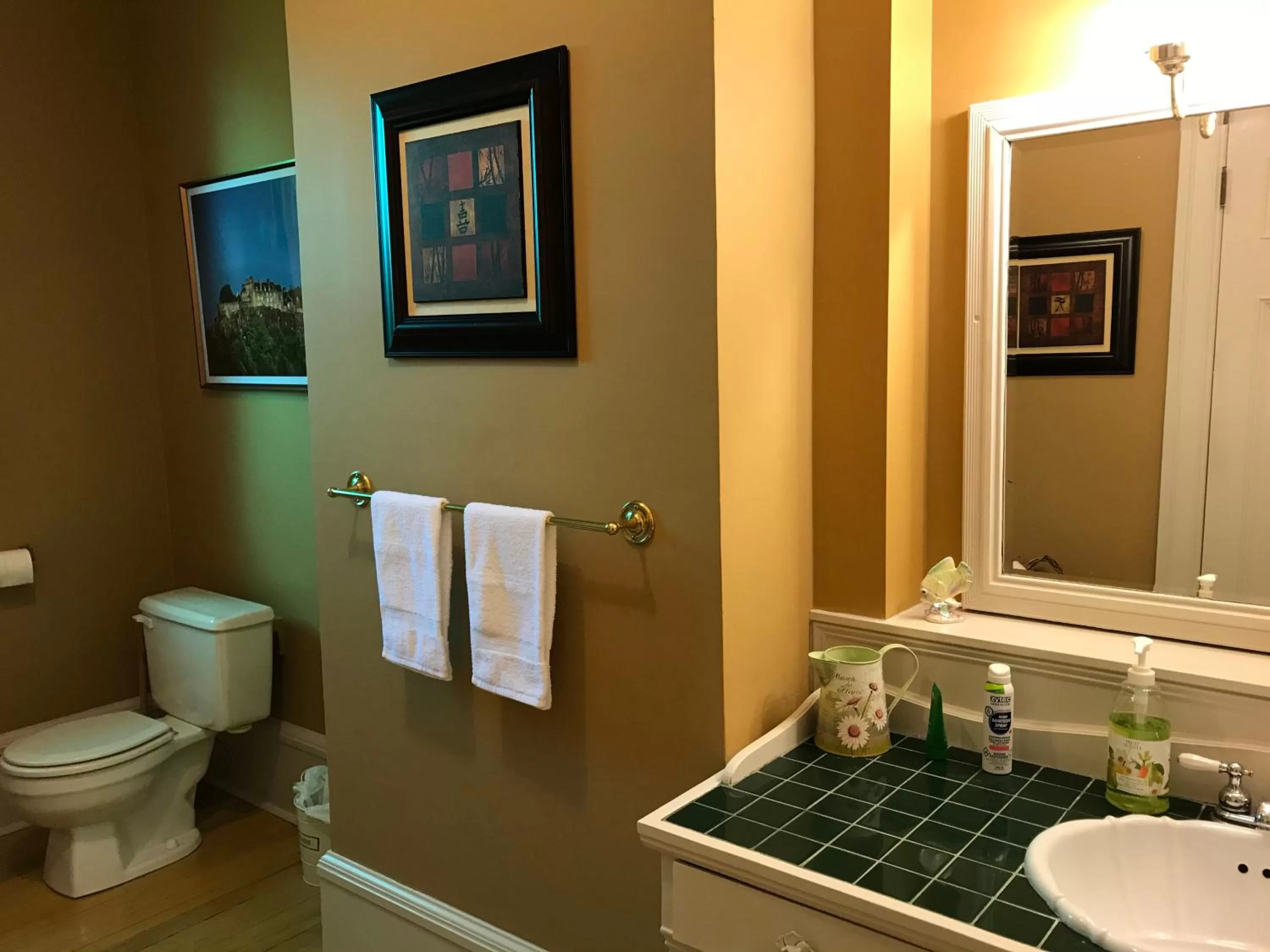 Bathroom in Stirling House