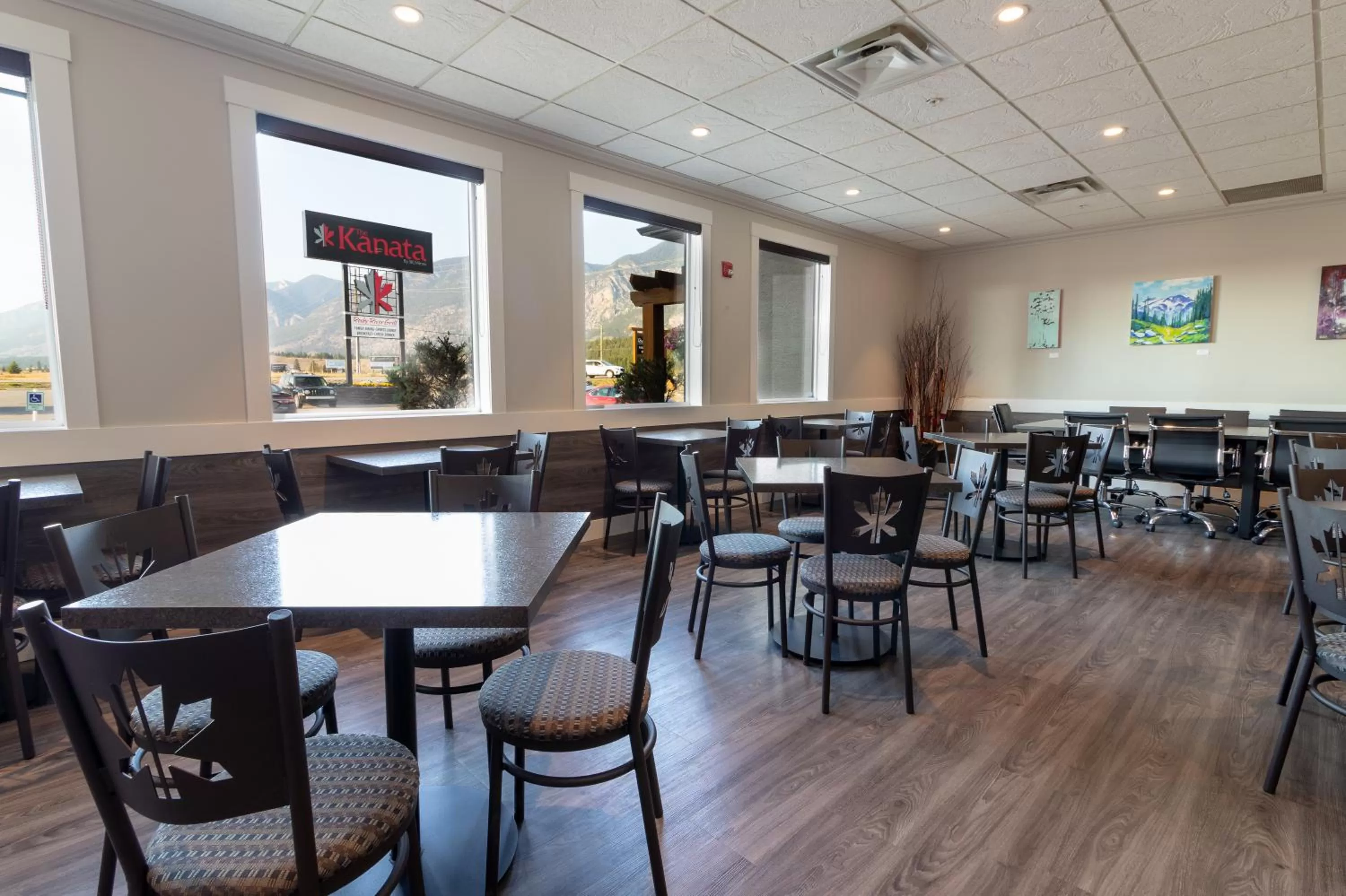 Restaurant/places to eat in The Kanata Inns Invermere